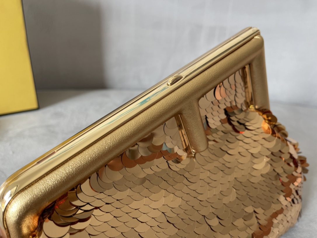 Fendace First Bag-26*9.5*18CM