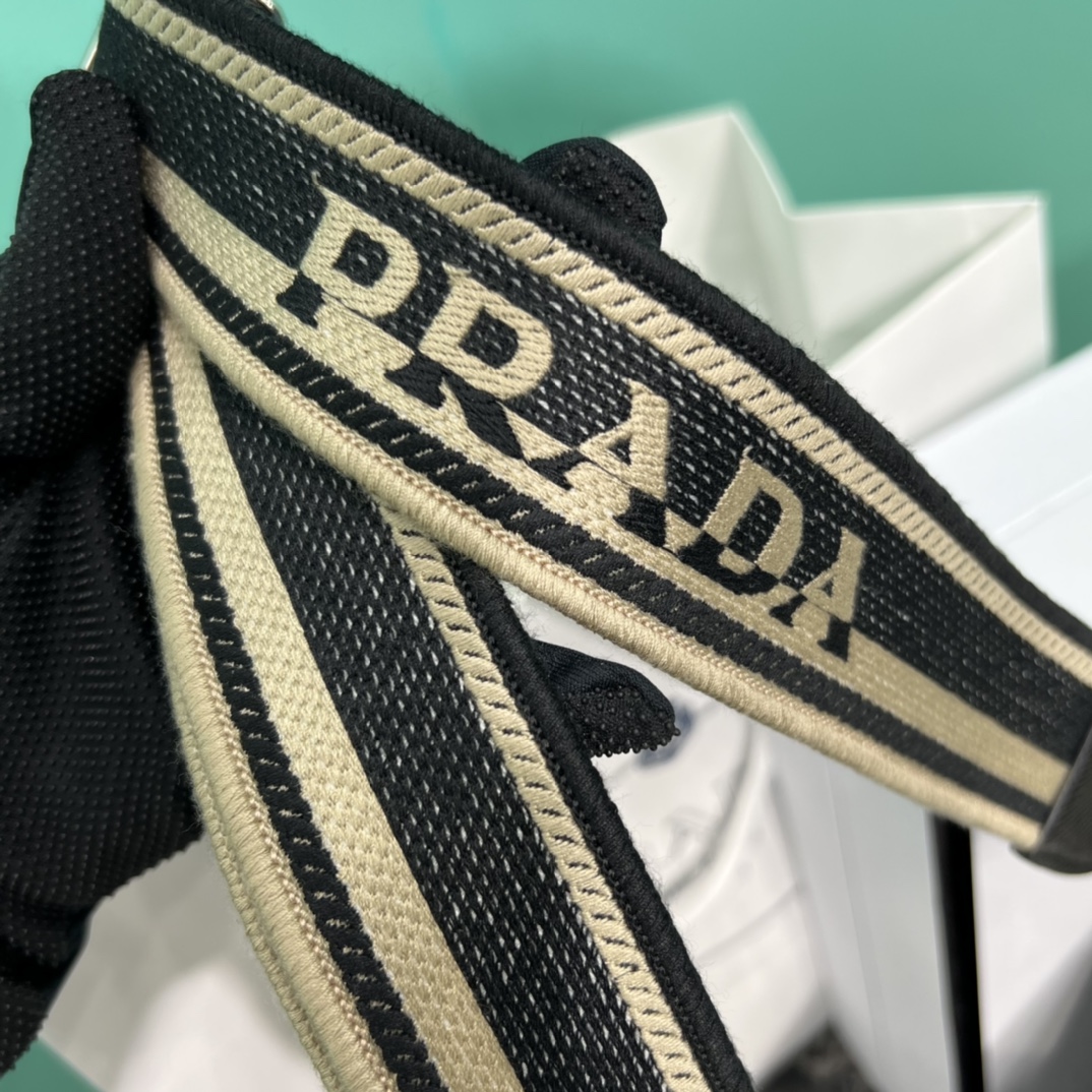 Pra*a crossbody bag-2vd046 -26*18*6.5cm