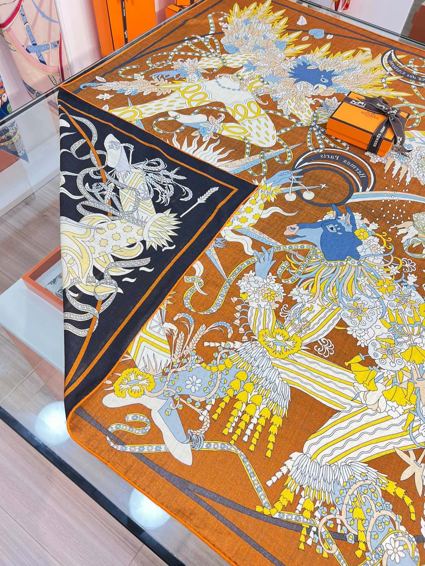 H**mes shawls-140*140cm