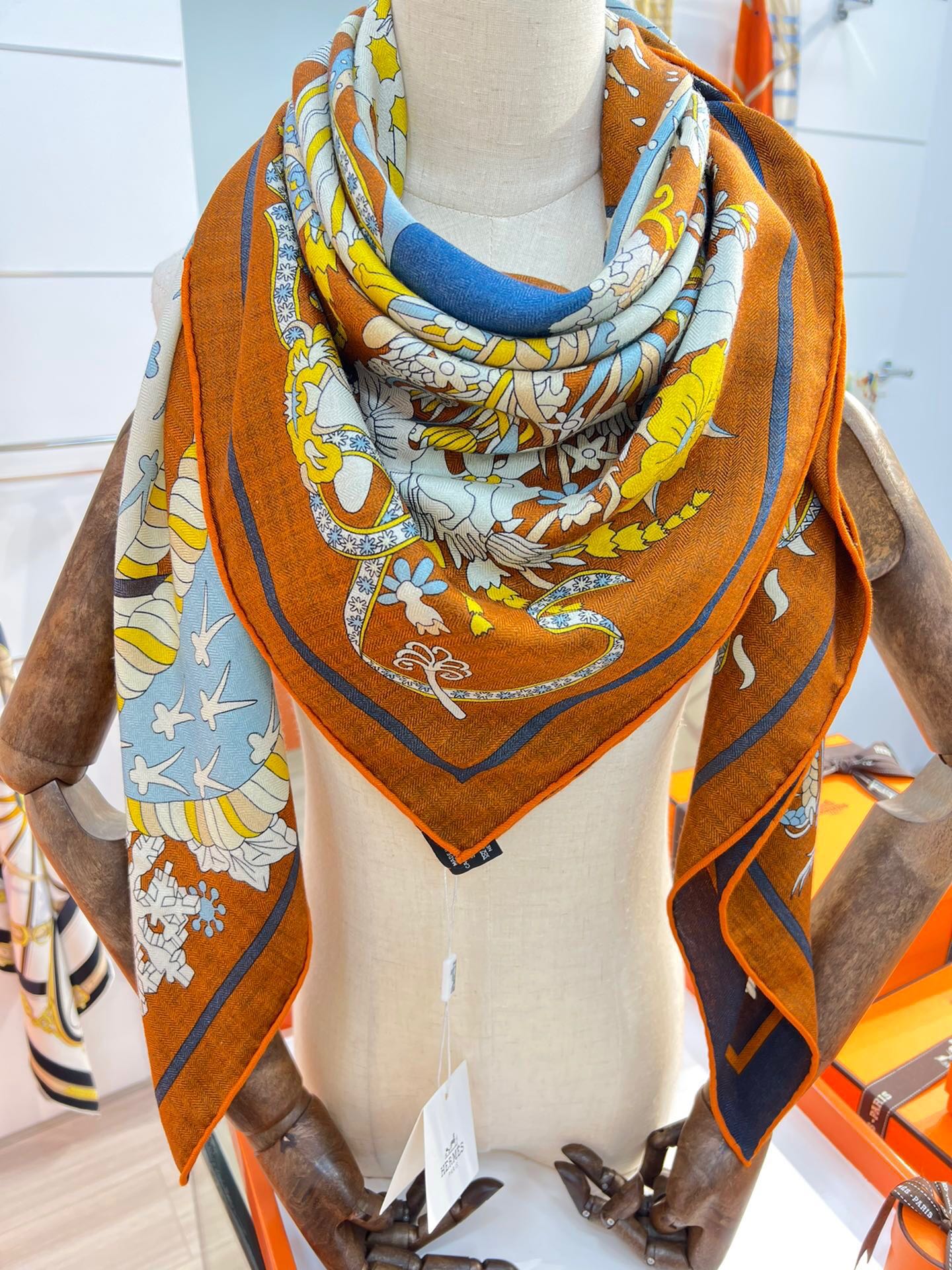 H**mes shawls-140*140cm