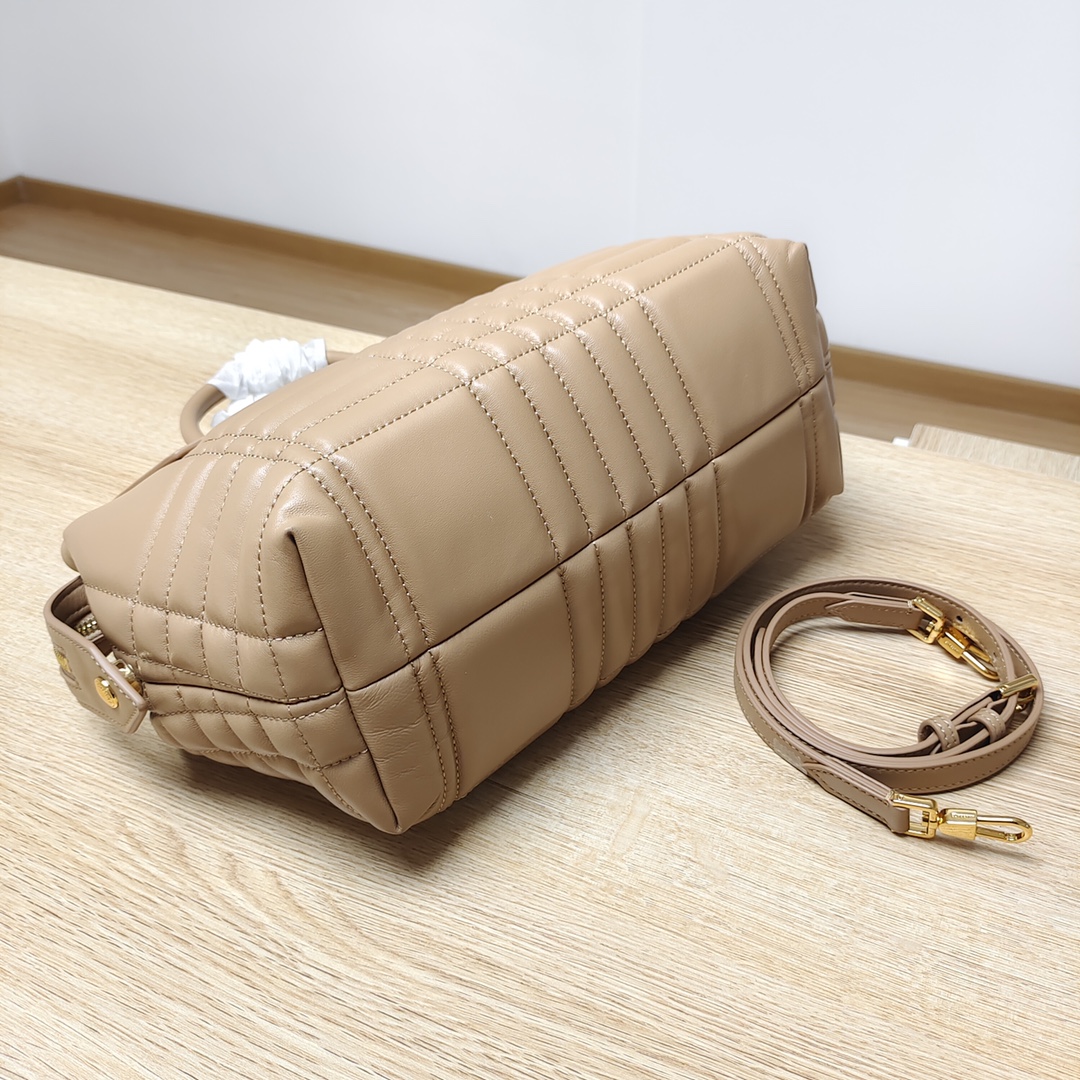 B**rry tote bag-28 x 13 x 23cm