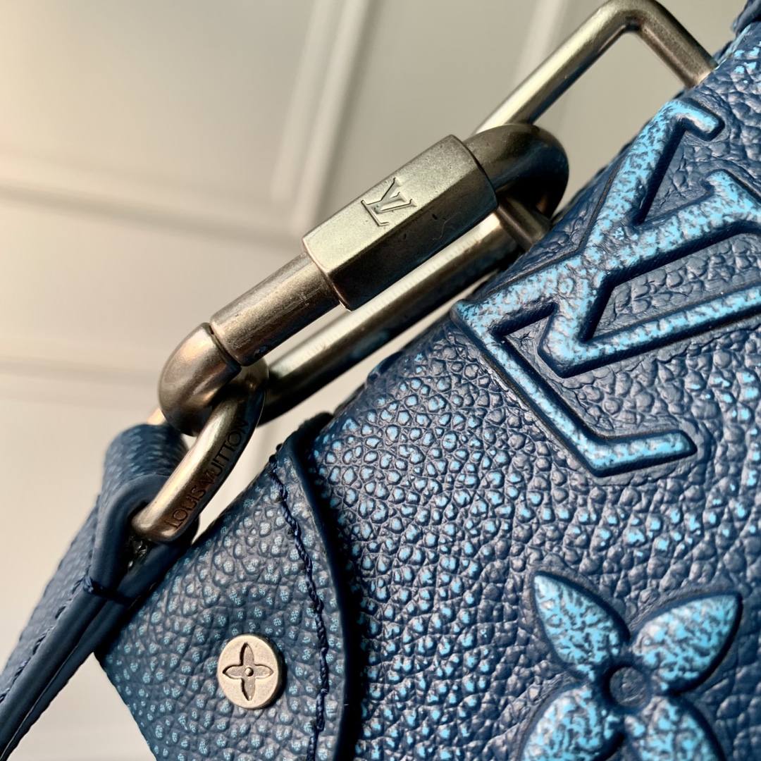 l0*is V*t0n soft trunk-m81776-22.5*14*5 m