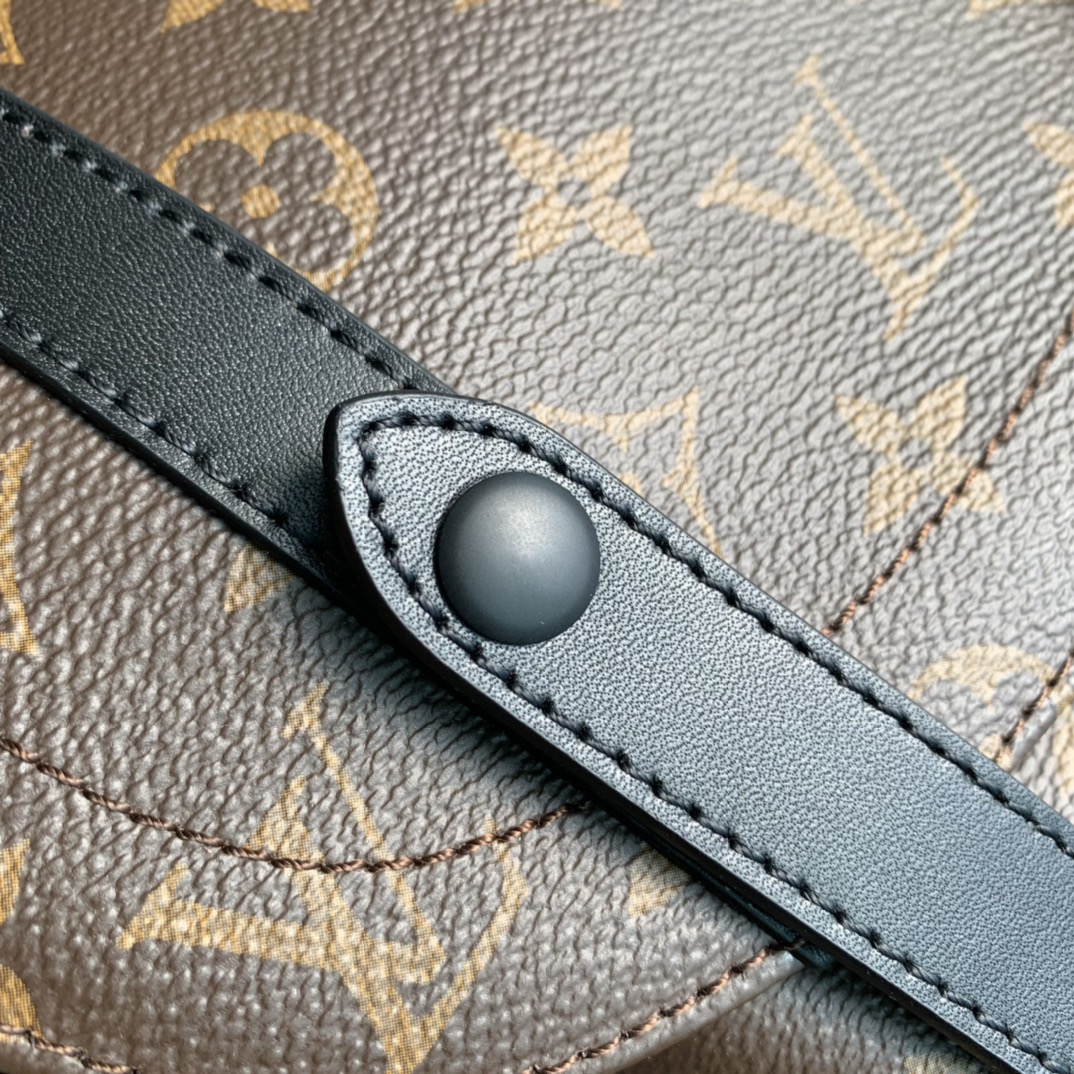 l0*is V*t0n christopher backpack m46247-32*39*12cm