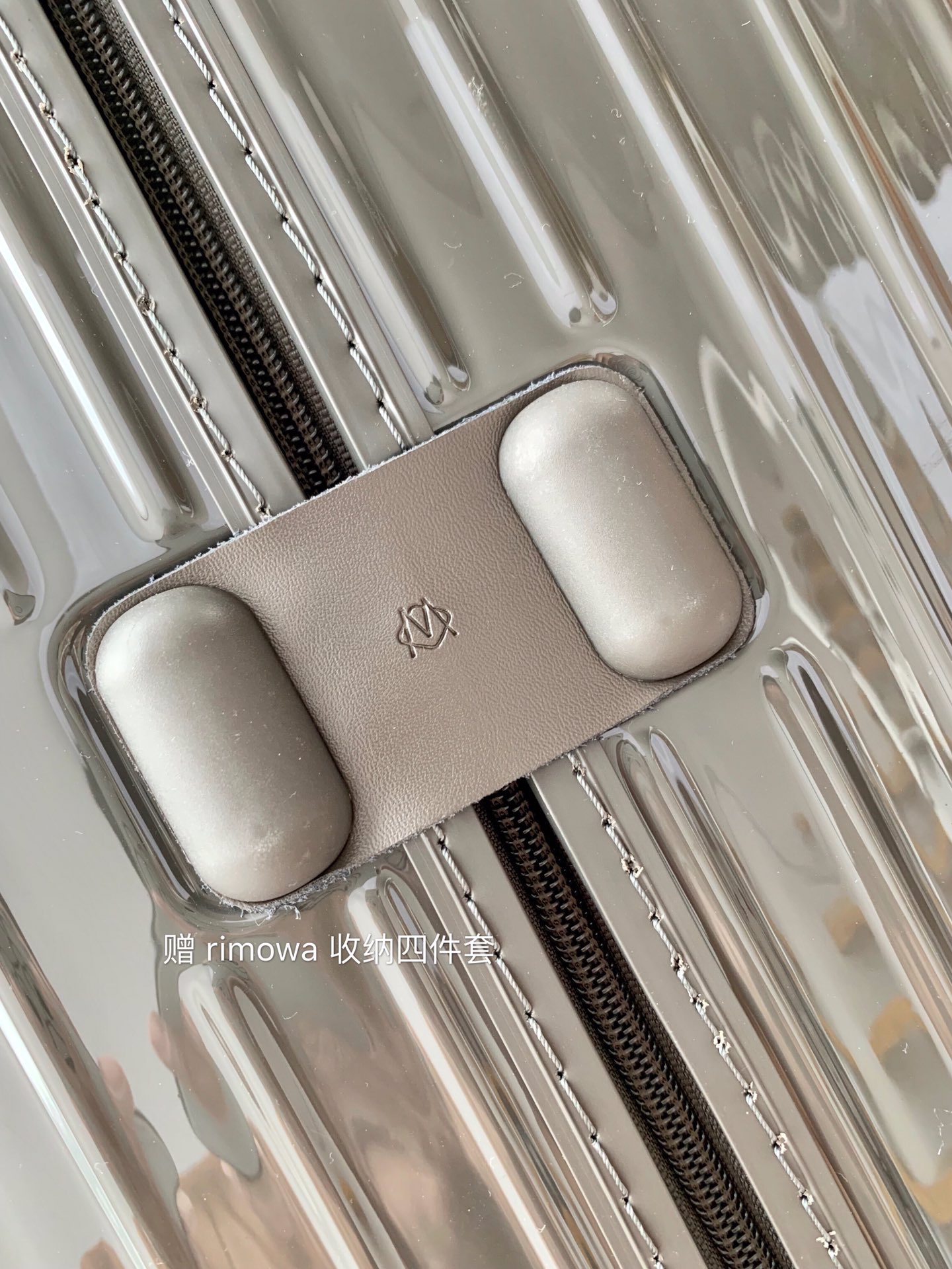 r1m0wa essential ttrunk plus lU*gage-‭29&31inch