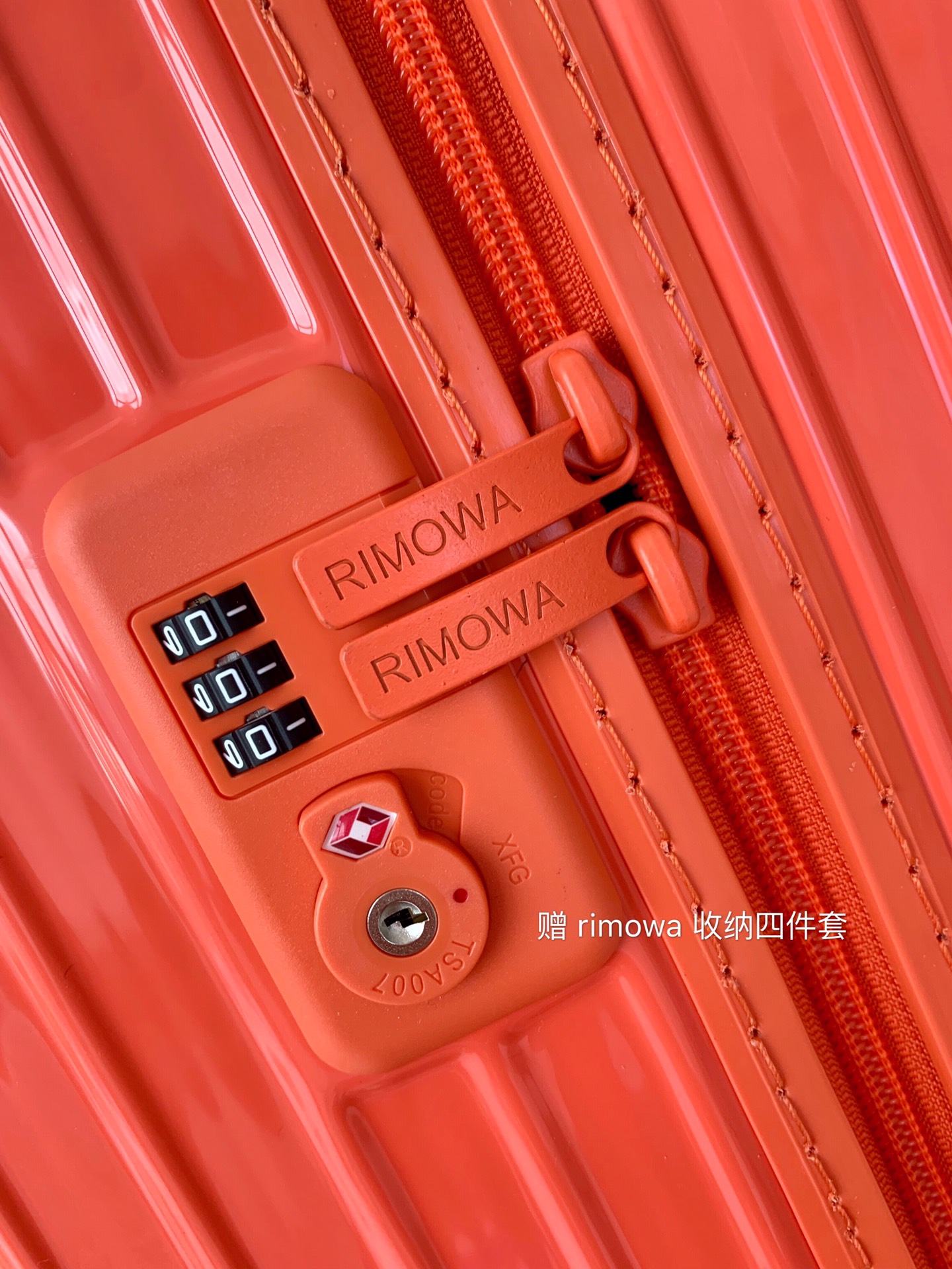 r1m0wa essential ttrunk plus lU*gage-‭29&31inch