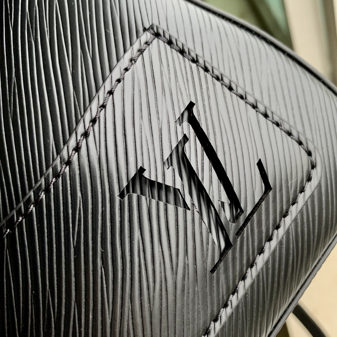 l0*is V*t0n marelle tote-19*13.5*6.5cm