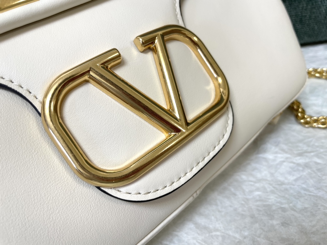 Va1e*ntin0 garavanistudsian-28*17*8cm