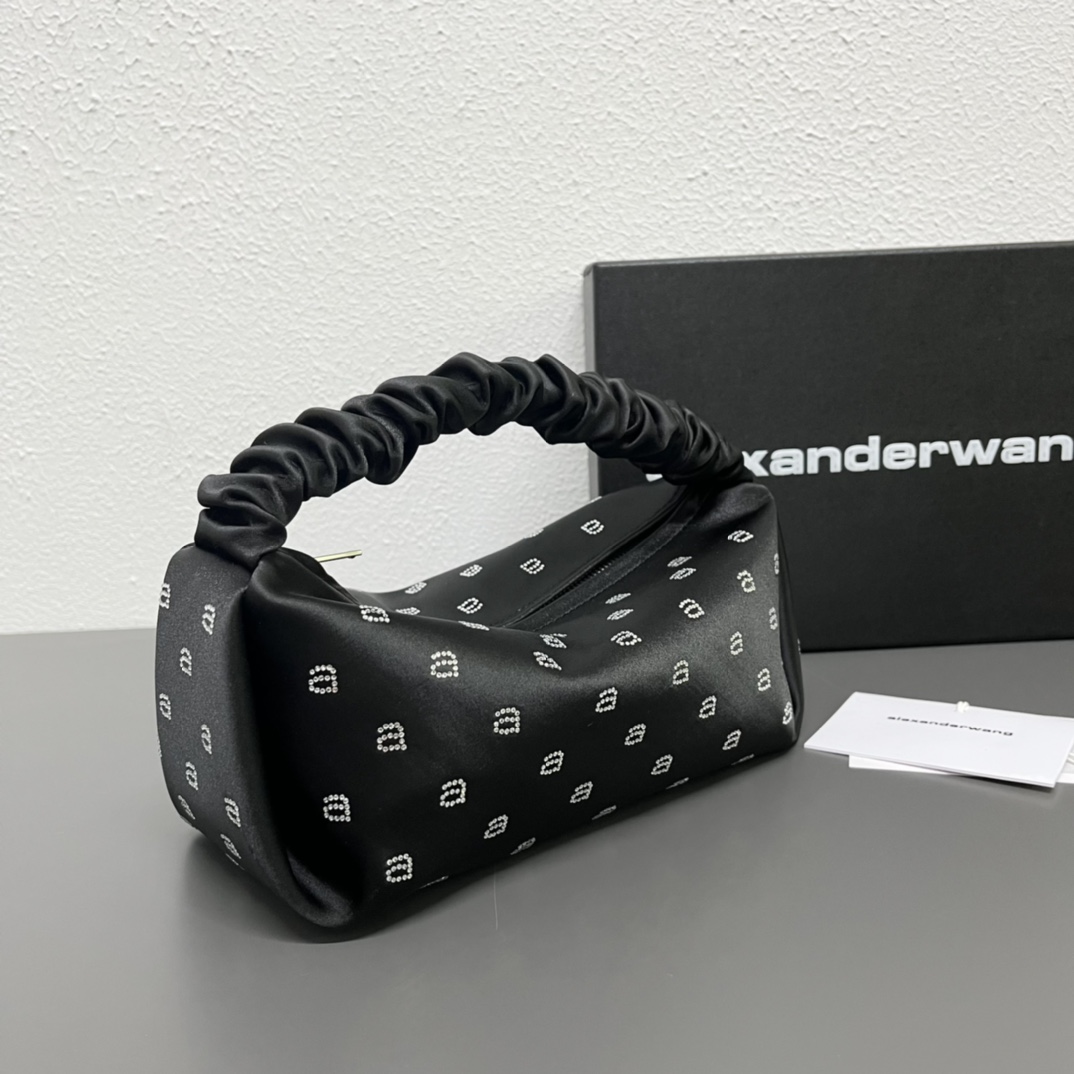 bo*te*ga Ve*ne*ta cassette bag-21cm