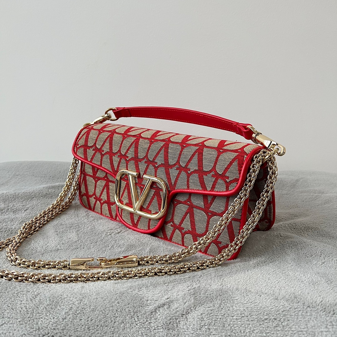 Va1e*ntin0 garavani loc-27*13*6cm