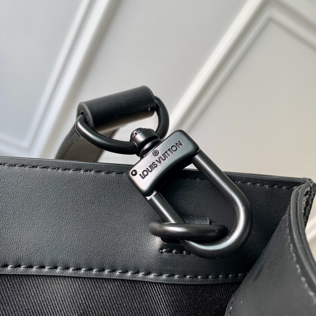 l0*is V*t0n sac plat bag-36.5 x 38 x 9cm