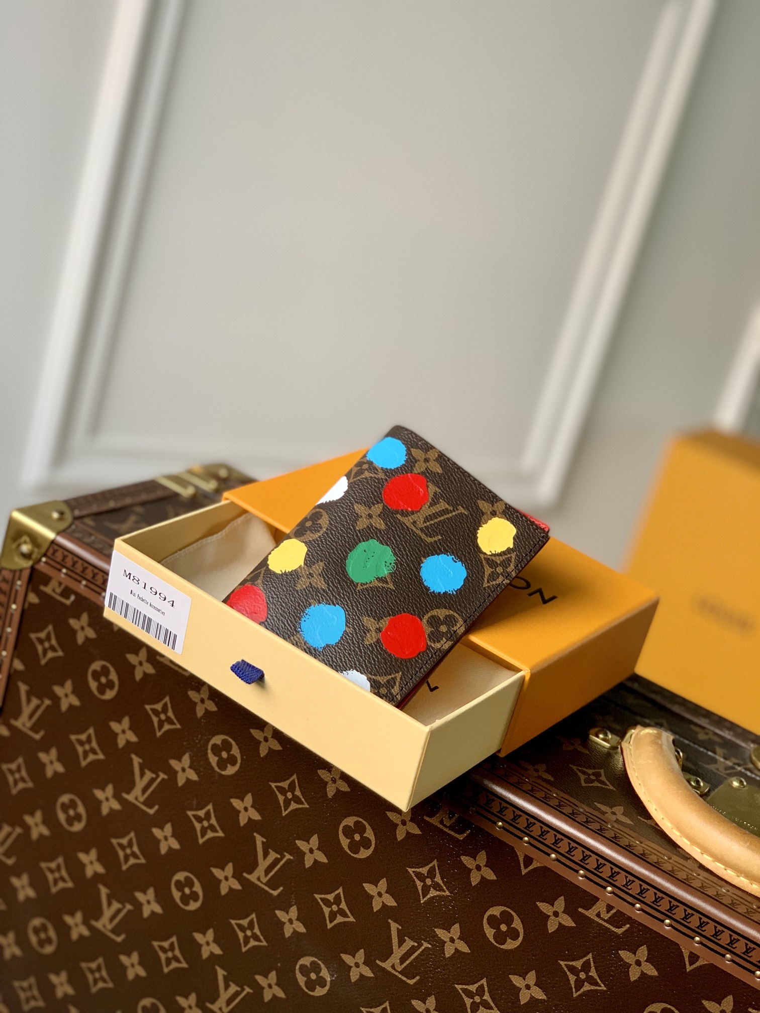 l0*is V*t0n wallet-10.0 x 14.0 x 2.5cm