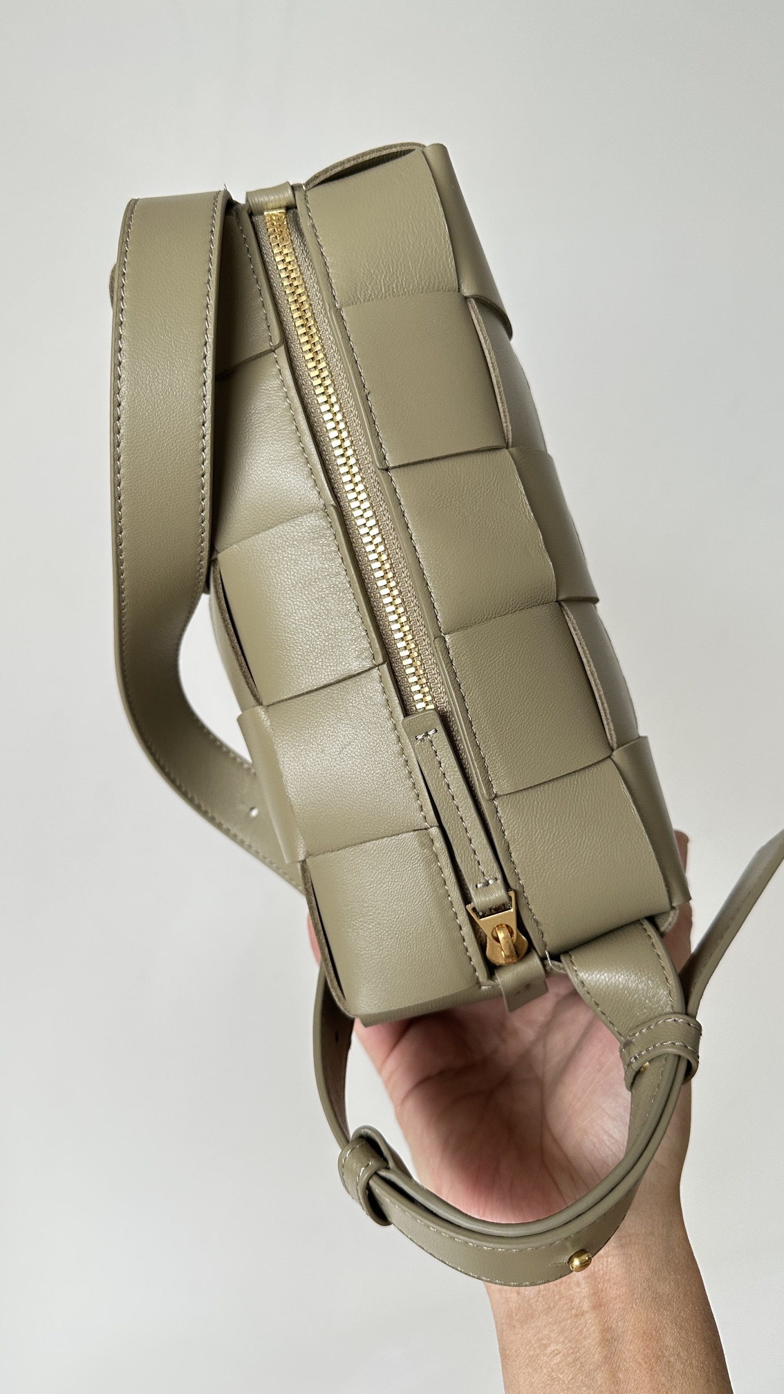 bo*te*ga ve*ne*ta bR1ck mini cassette bag-23.5*10*10cm