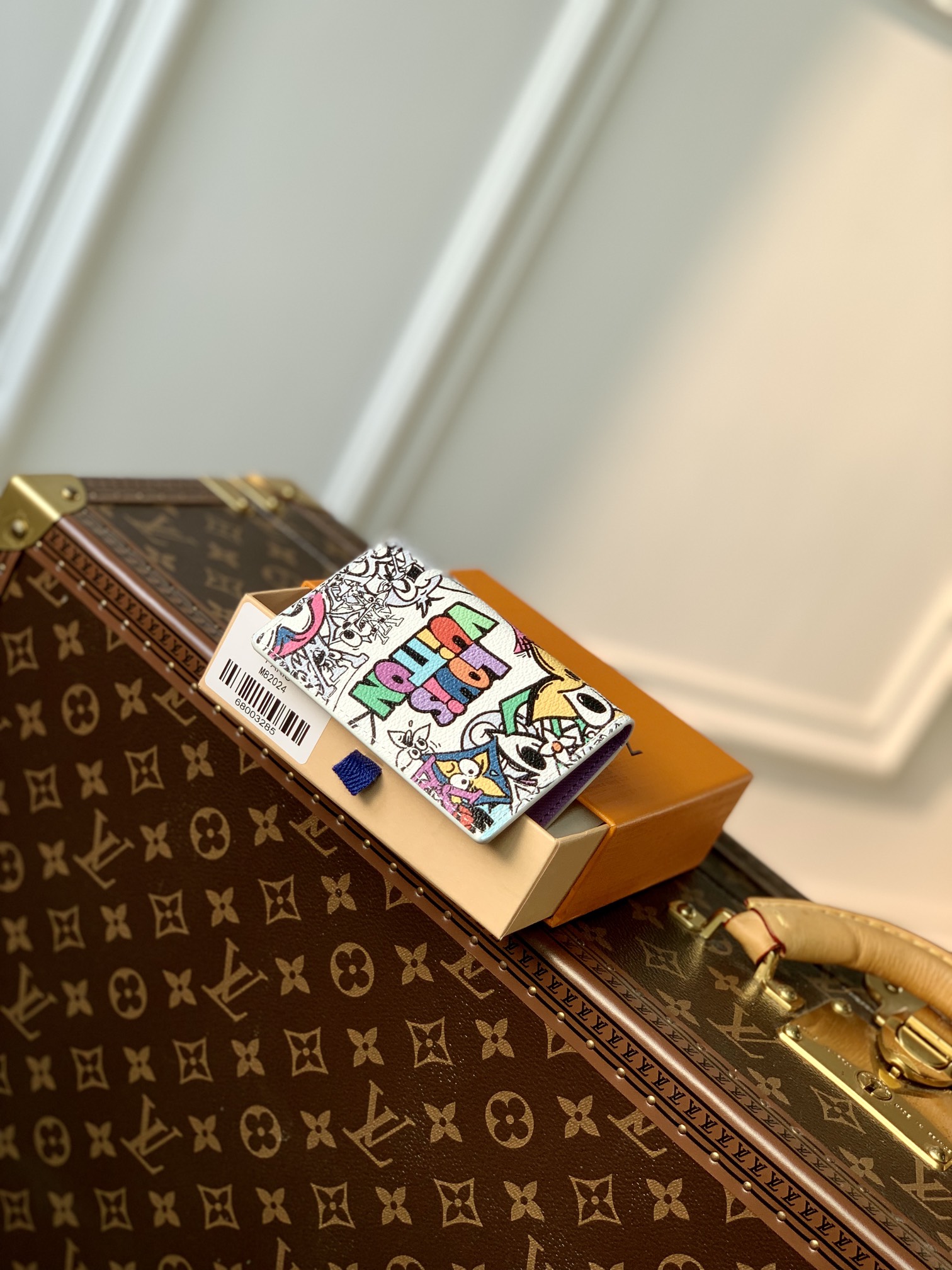 l0*is V*t0n wallet-7.5 x 11.1 x 1.0cm