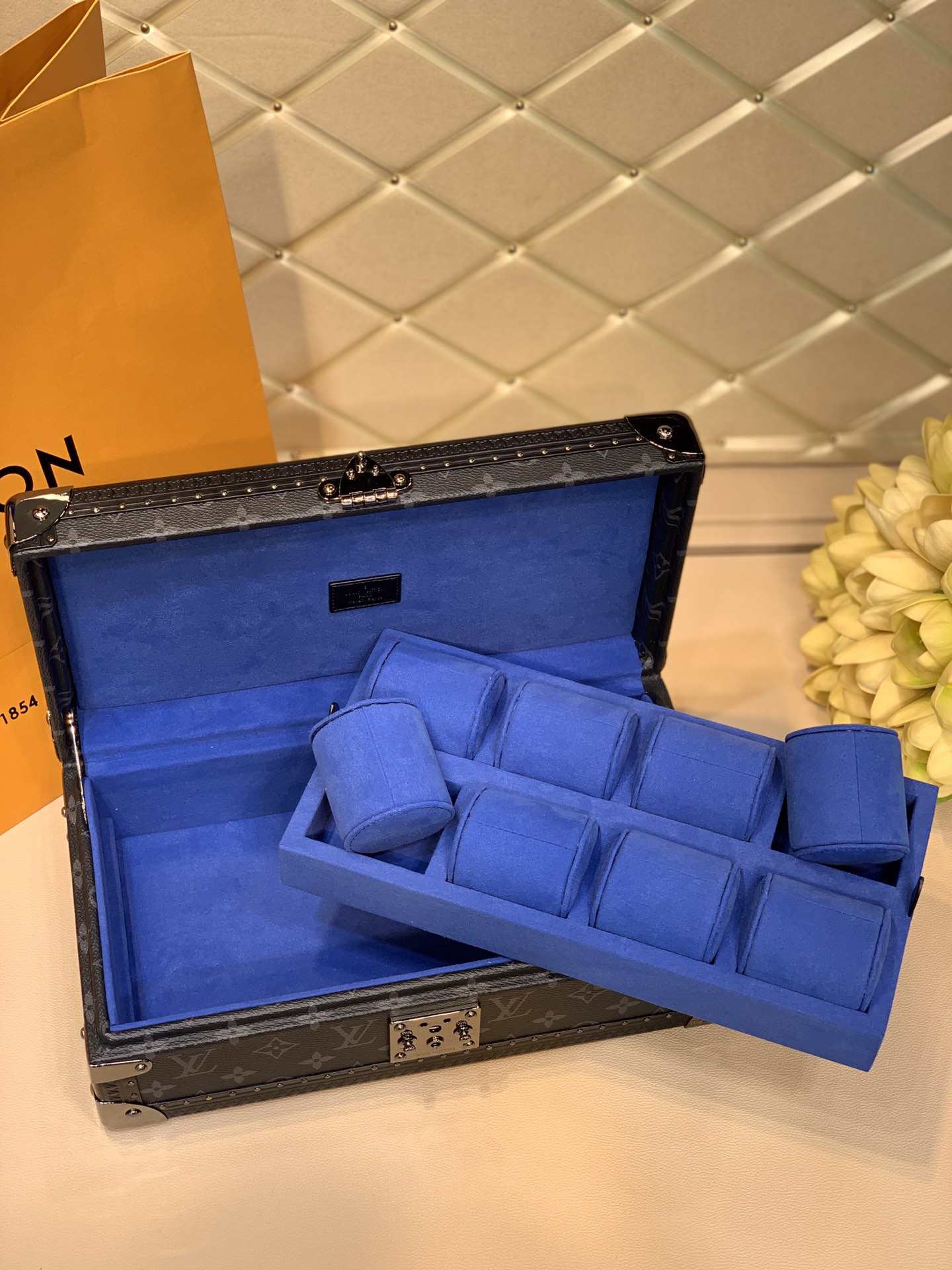 l0*is V*t0n cotteville travel box-37*18*1cm