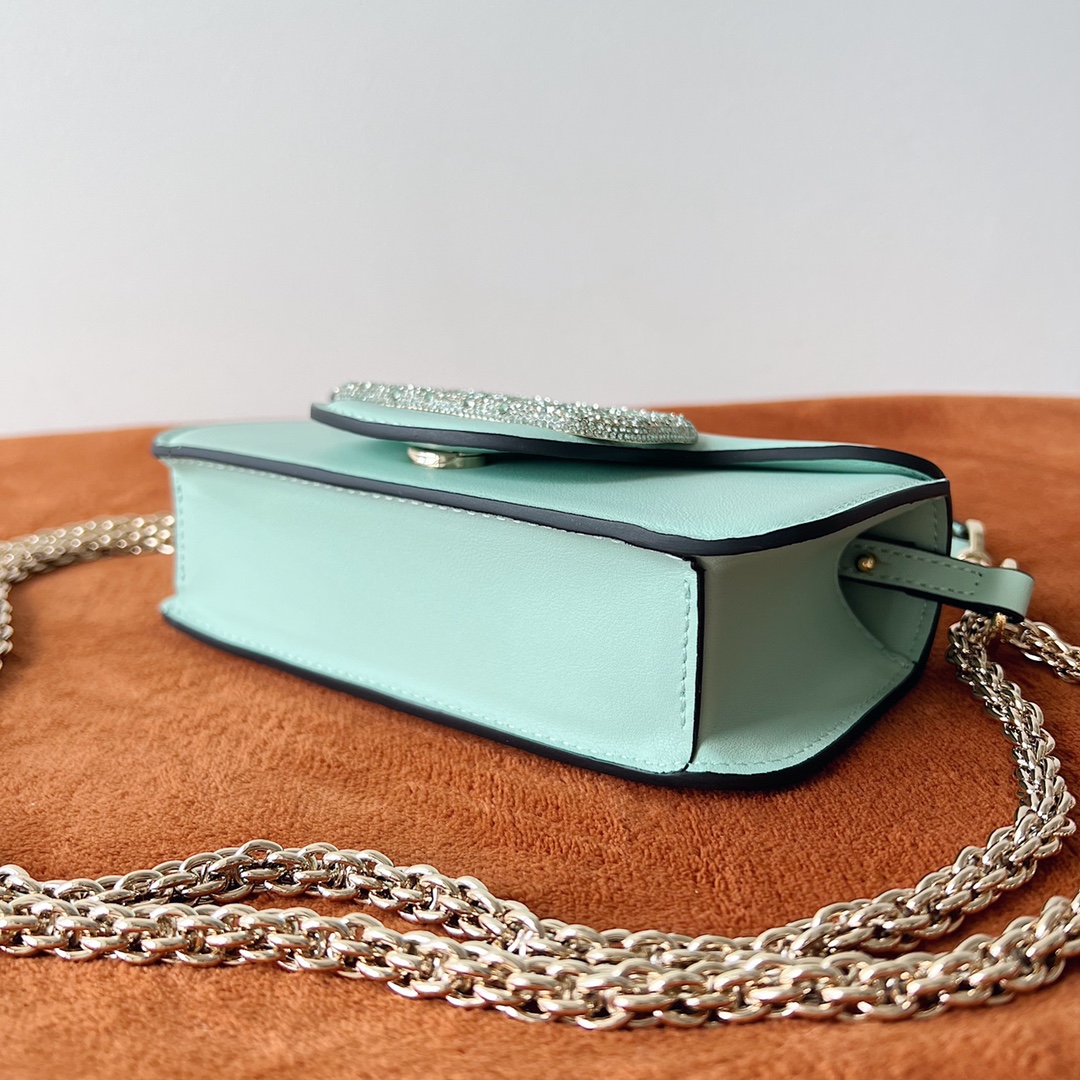 Va1e*ntin0 garavani signature bag-20×11×5cm