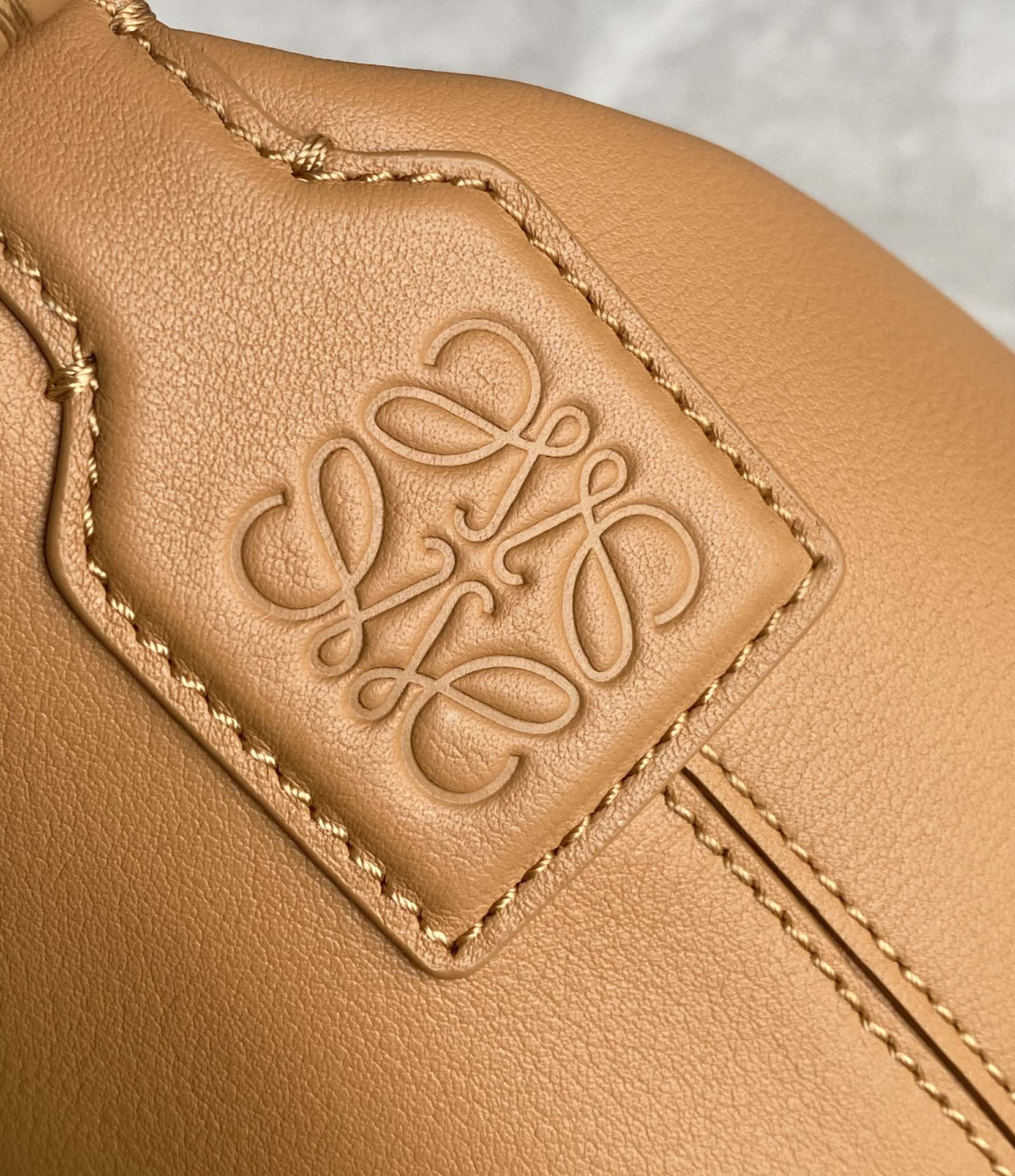 L0ew* cubi bag-20.5×17×12.5cm