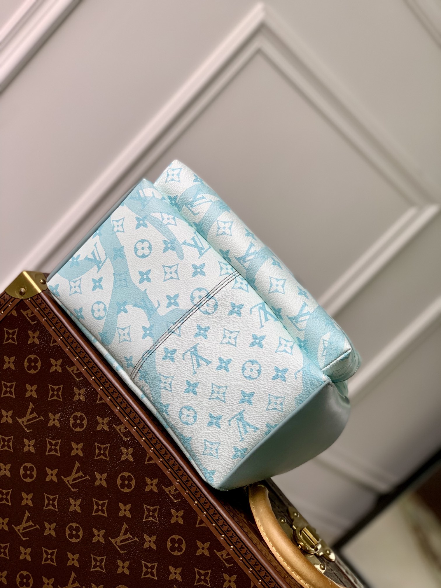 l0*is V*t0n discovery backpsck-29.0 x 38.0 x 20cm