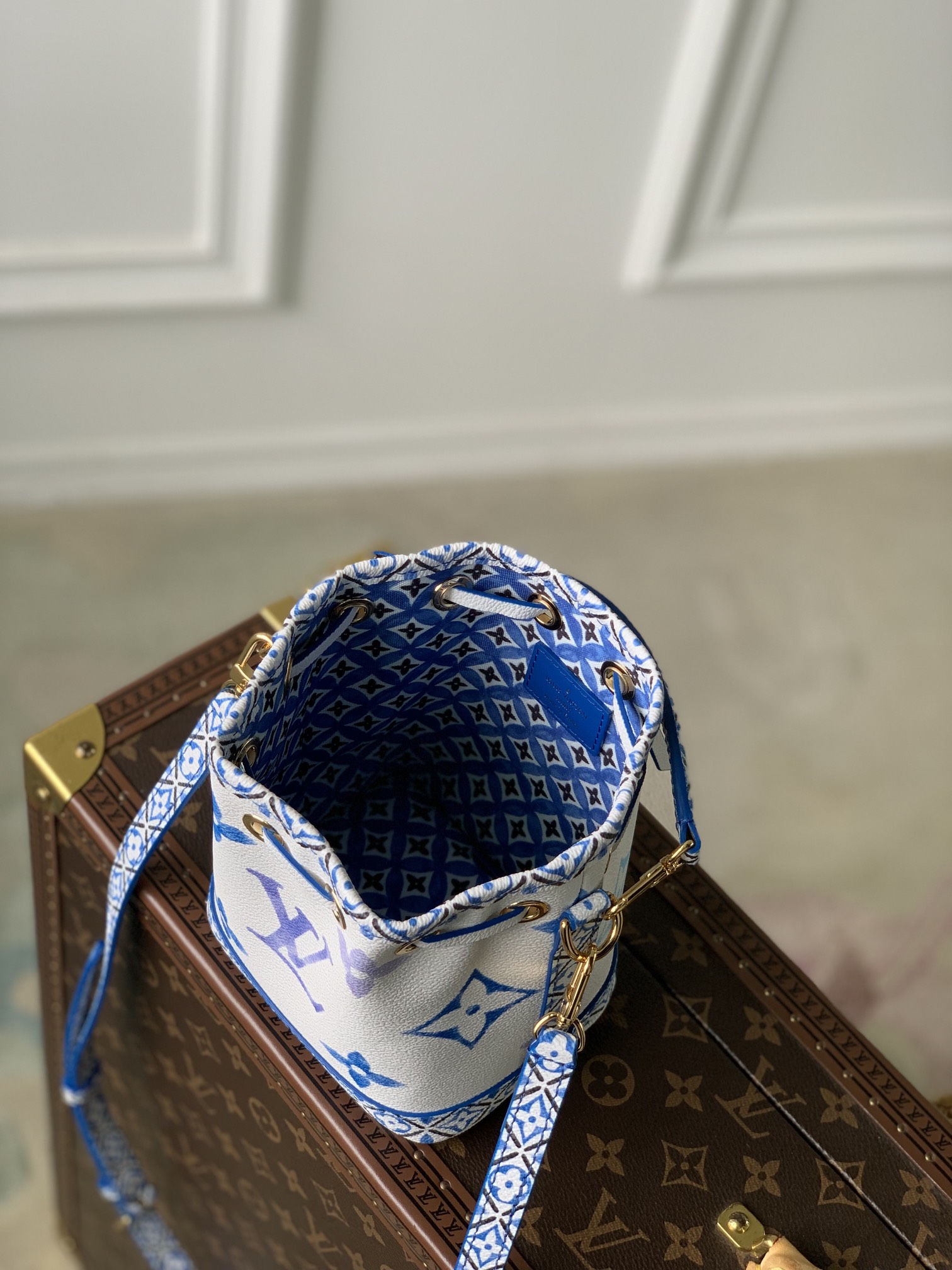 l0*is V*t0n nano noé-13*16*10cm