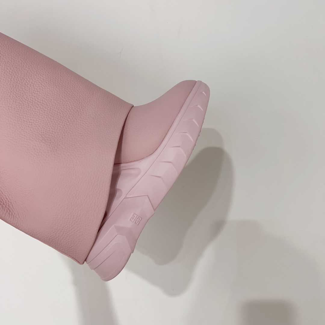 G1uenchy boots(eu35-41)