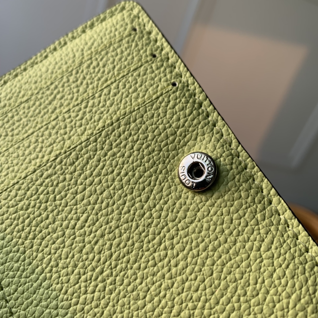 l0*is V*t0n wallet-11×8.5×3.5cm