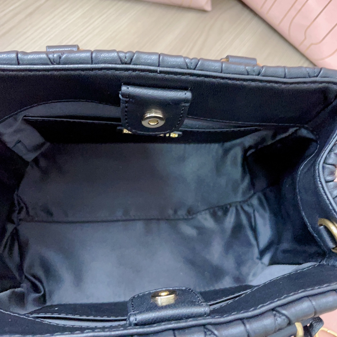 M*um*u tote-20 x16 x11cm