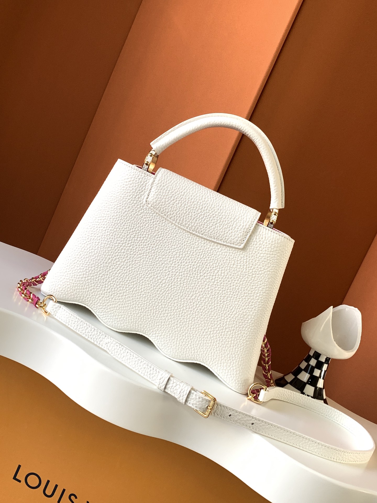 l0*is V*t0n capucines bb-27*18*9cm