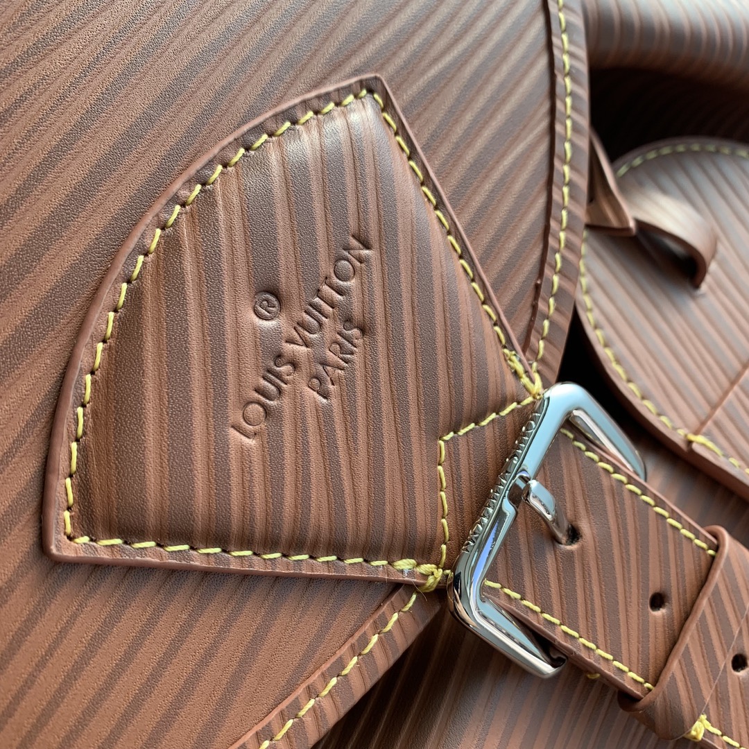 l0*is V*t0n montsouris backpack-32 x 40 x 19cm