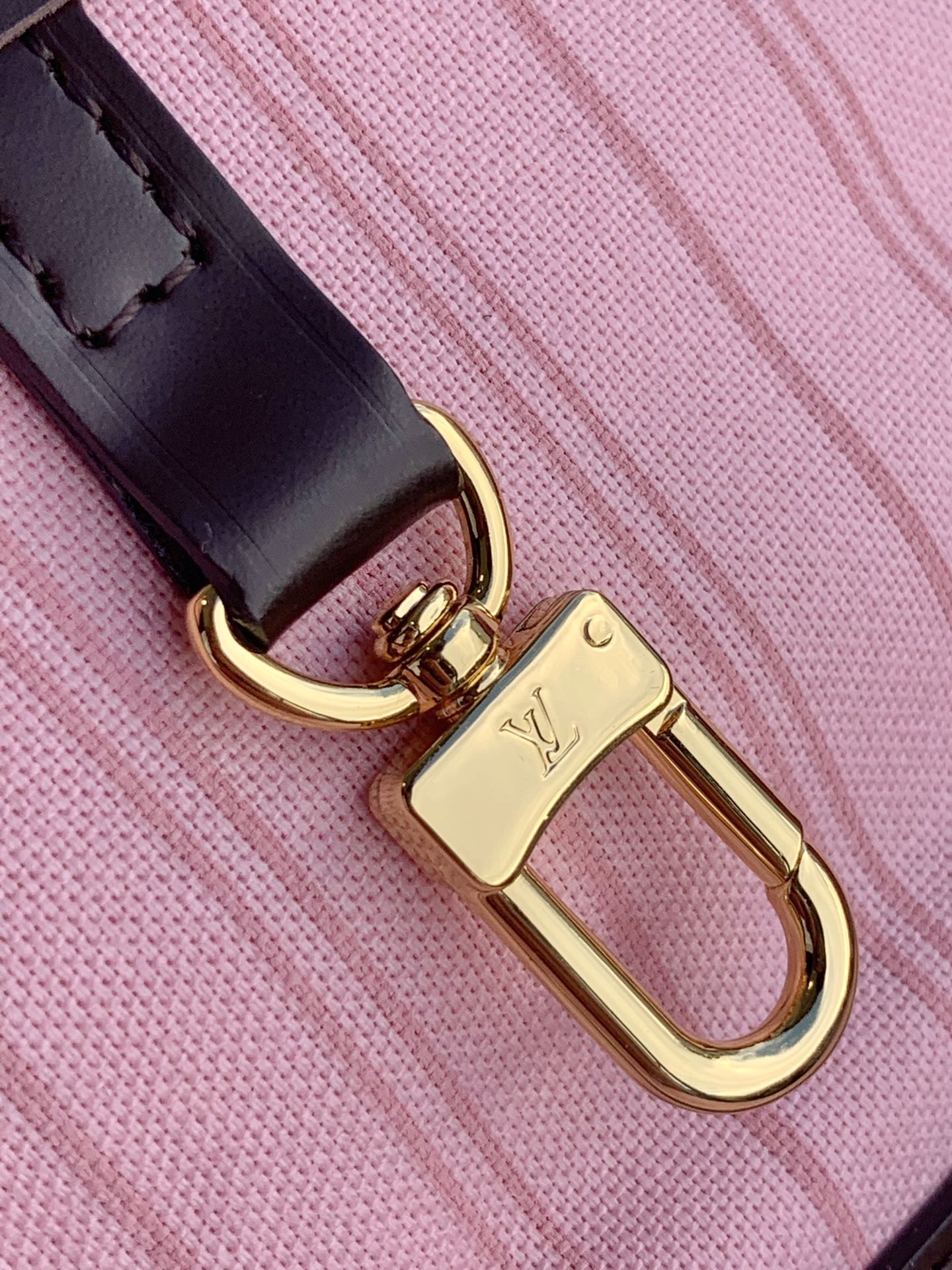 l0*is V*t0n neverfull mm (pink inside) -32*29*17cm