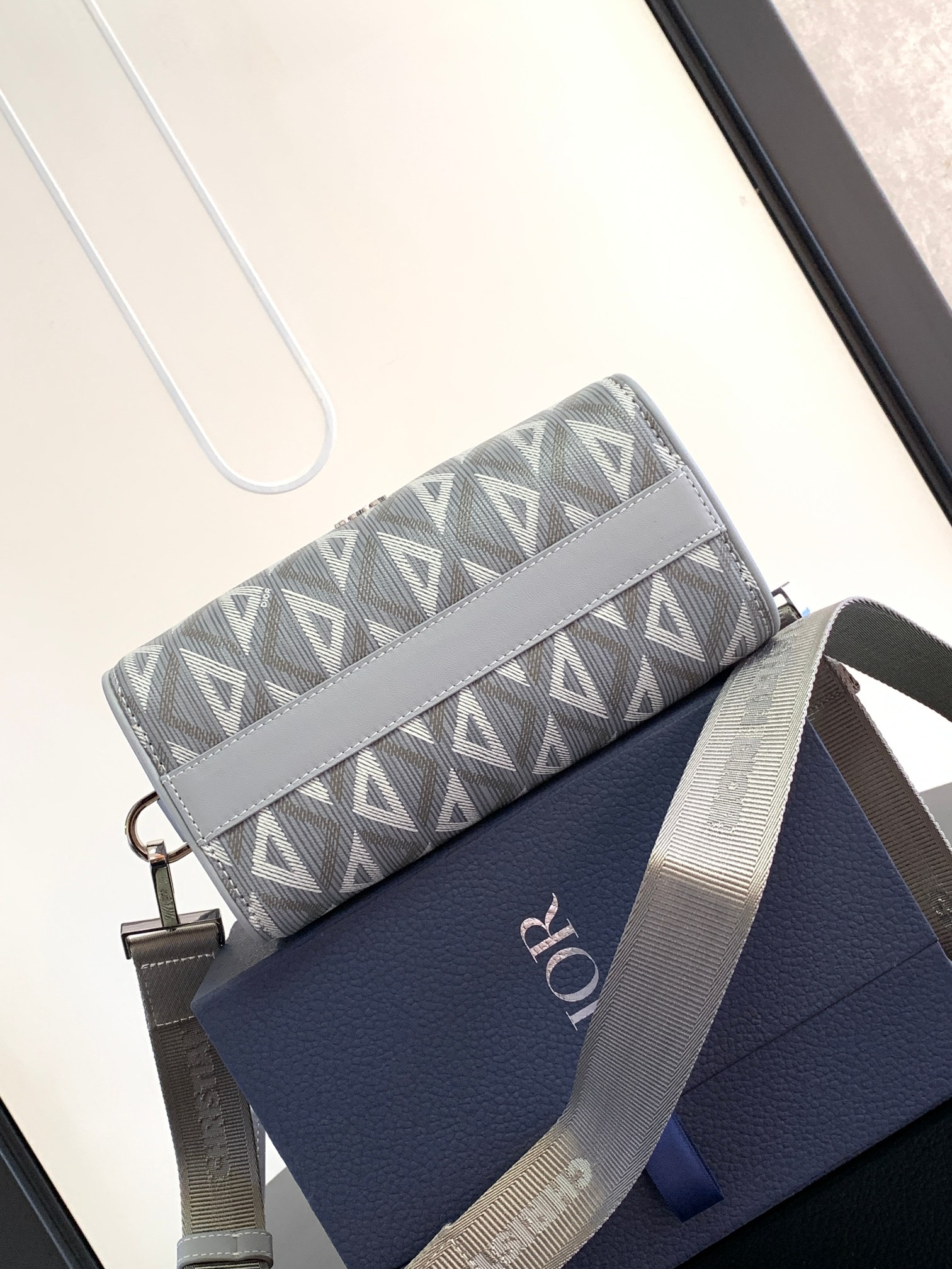 Dio Lingot 22 Bag-22 x 10.5x 12.5CM