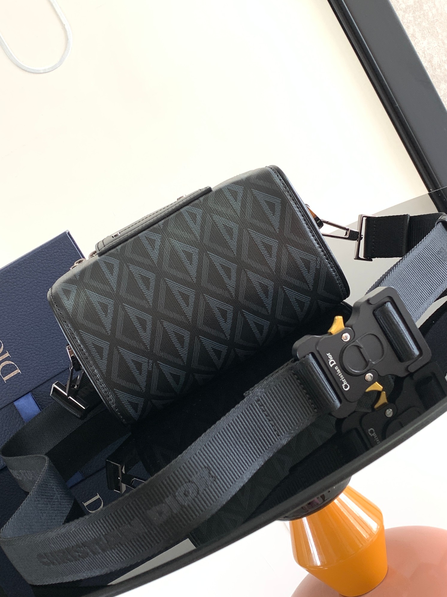 Dio Lingot 22 Bag-22 x 10.5x 12.5CM