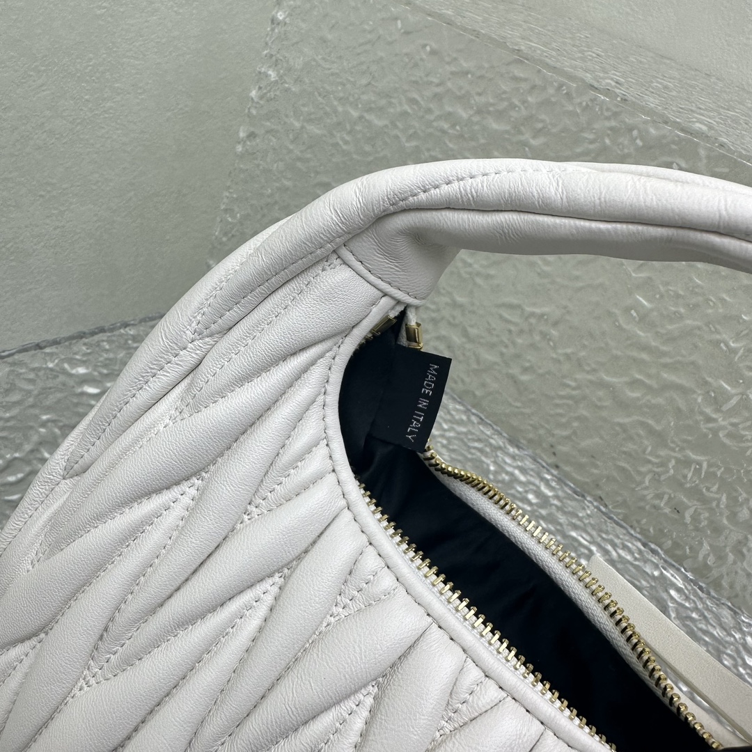 M*um*u wander hobo bag-20*6*17cm