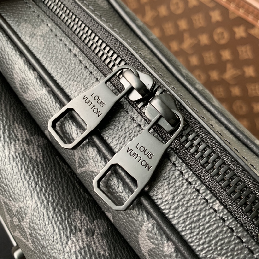 l0*is V*t0n steamer bag-24*17*5cm