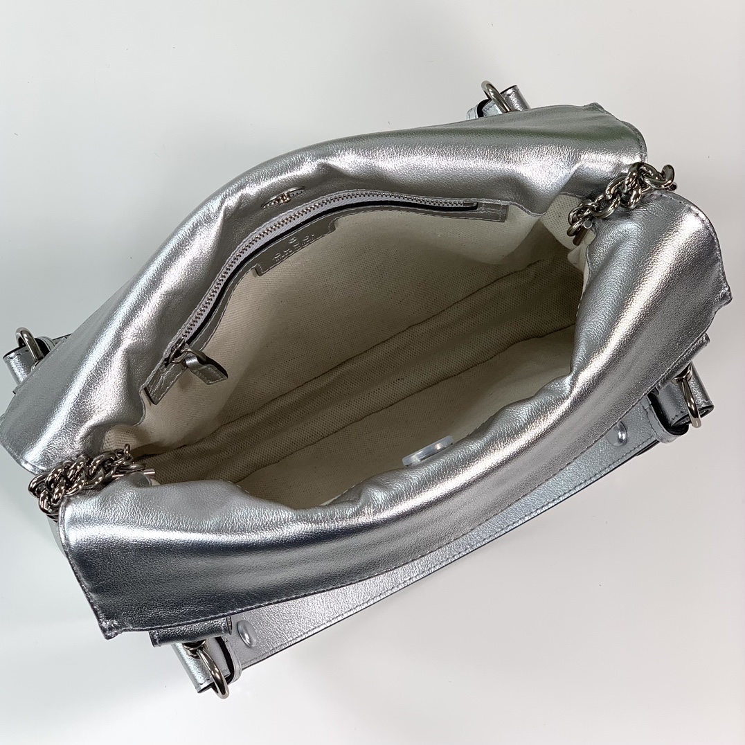 G*u*i blondie tote-24x30x6cm