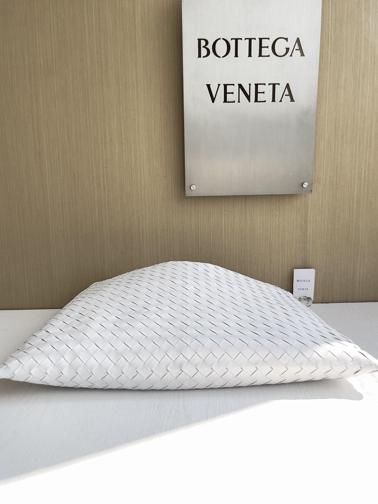 bo*te*ga Ve*ne*ta hop bag-53*24*13cm