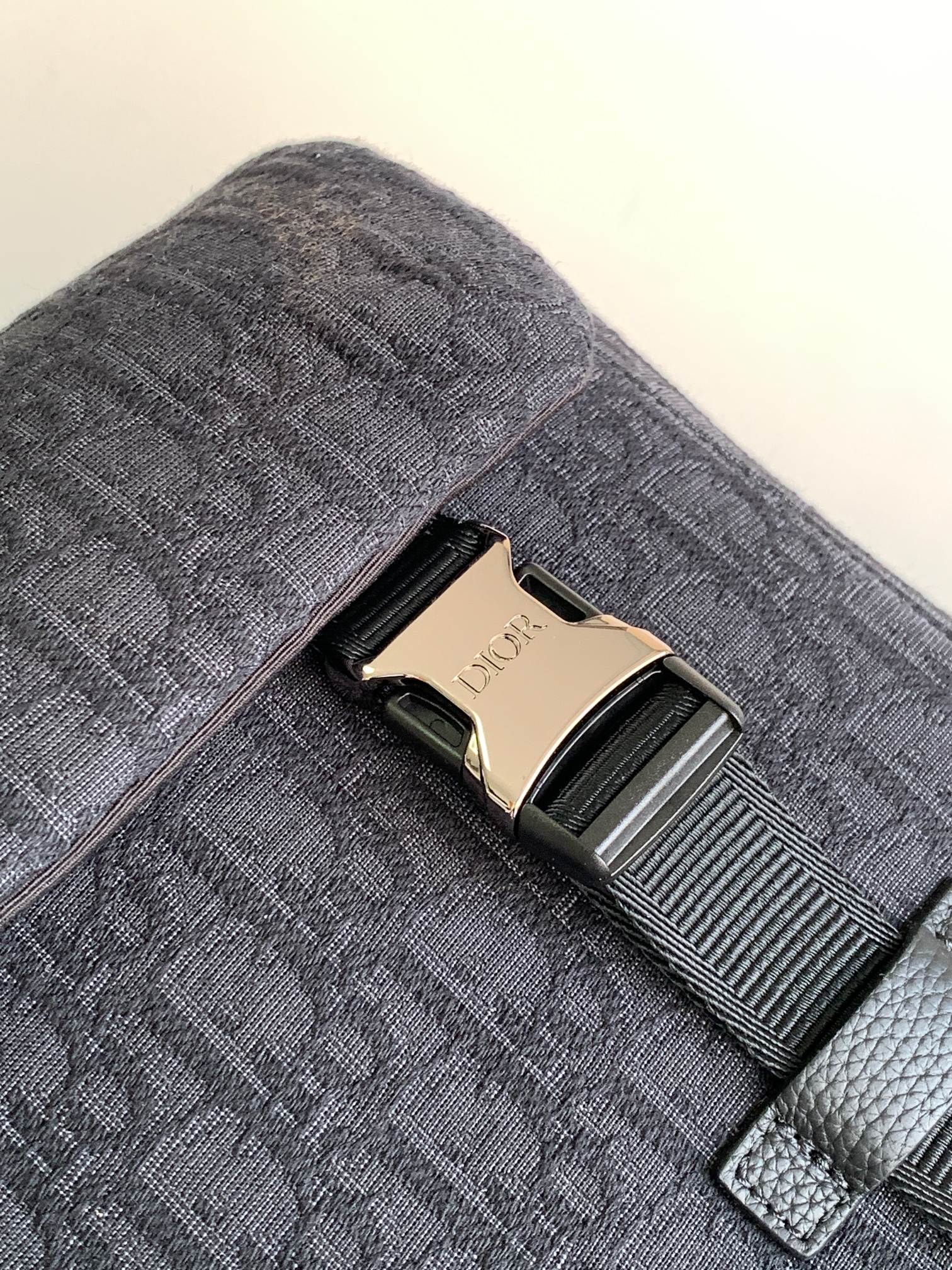 D*or explorer backpack-31 x 42.5 x 14.5 cm