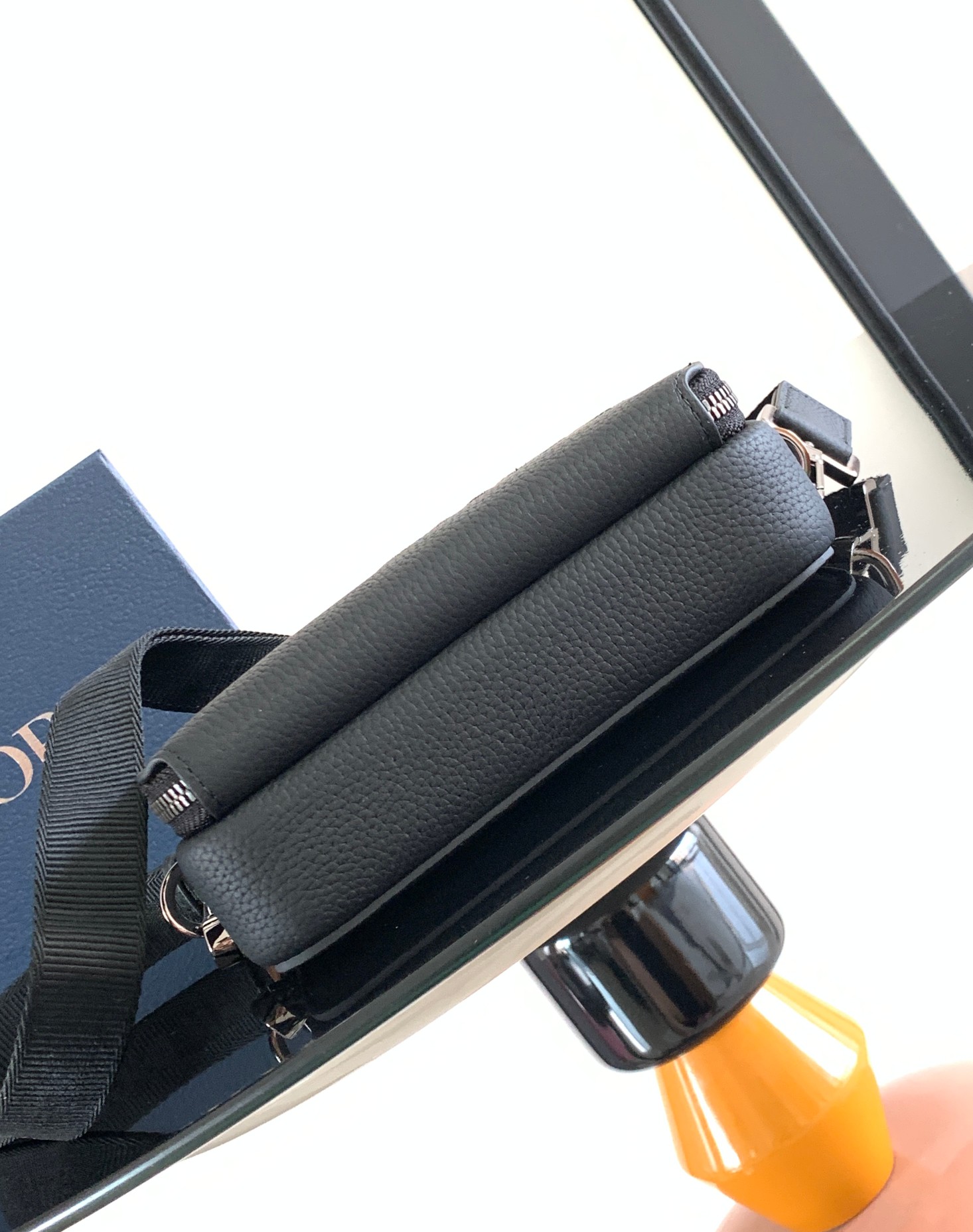 D*or&by erl crossbody bag-17 x 12.5 x 5cm