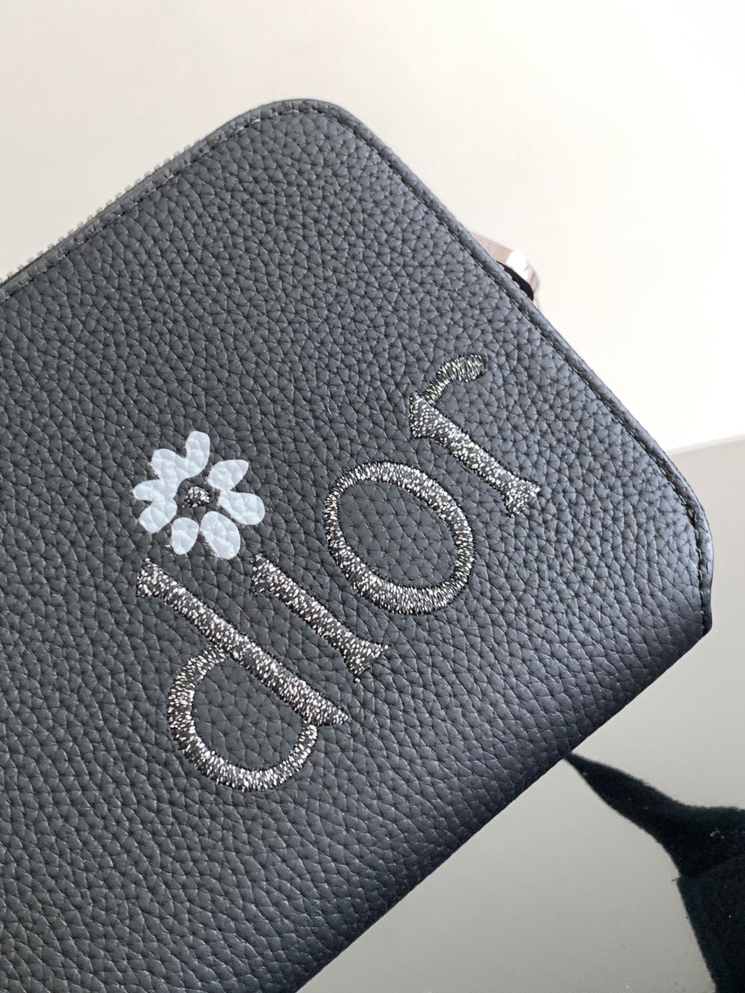 D*or oblique handlebag-17 x 12.5 x 55cm