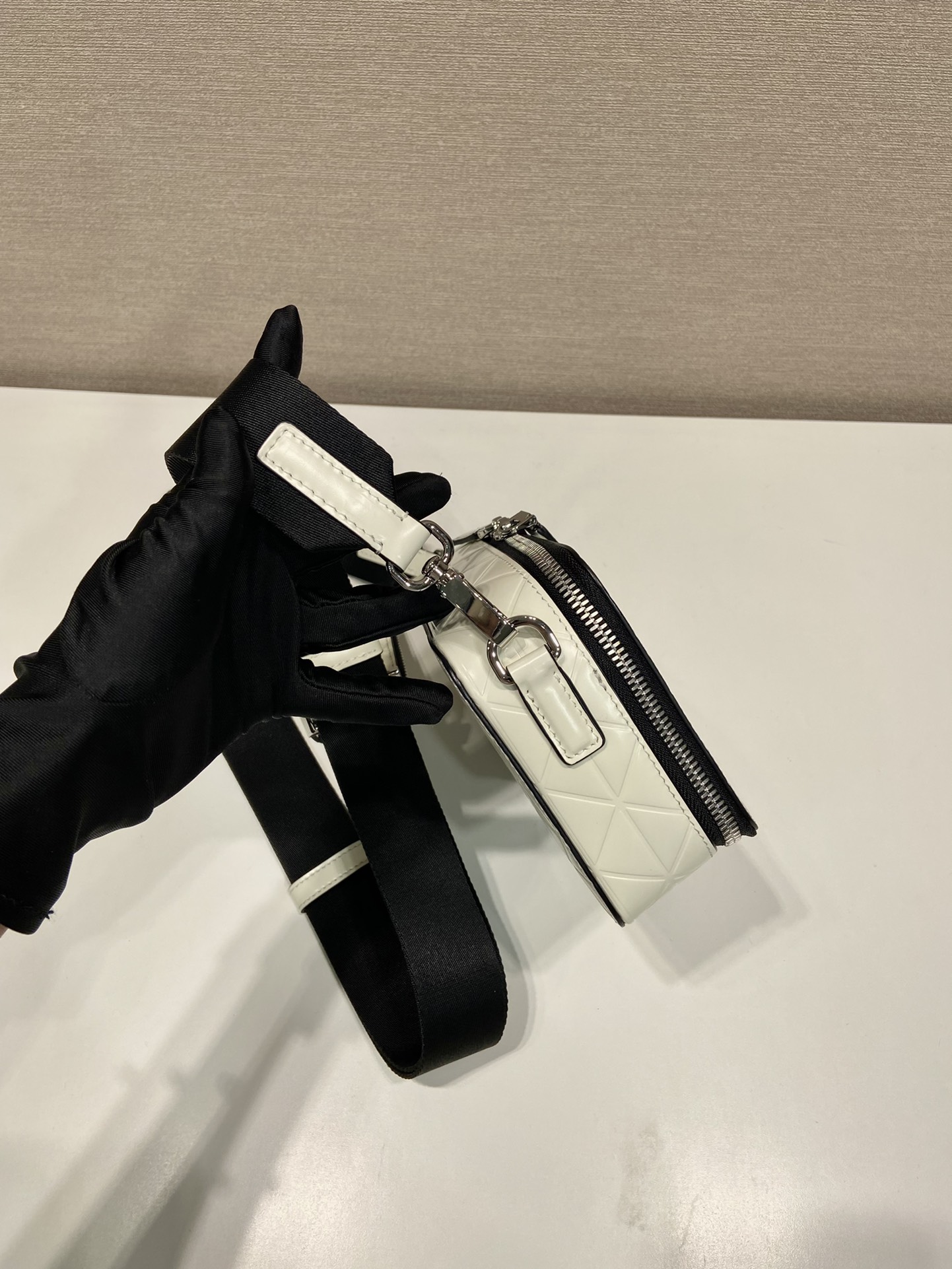 Pra*a camera bag 2vh070-19*12.5*5.5cm