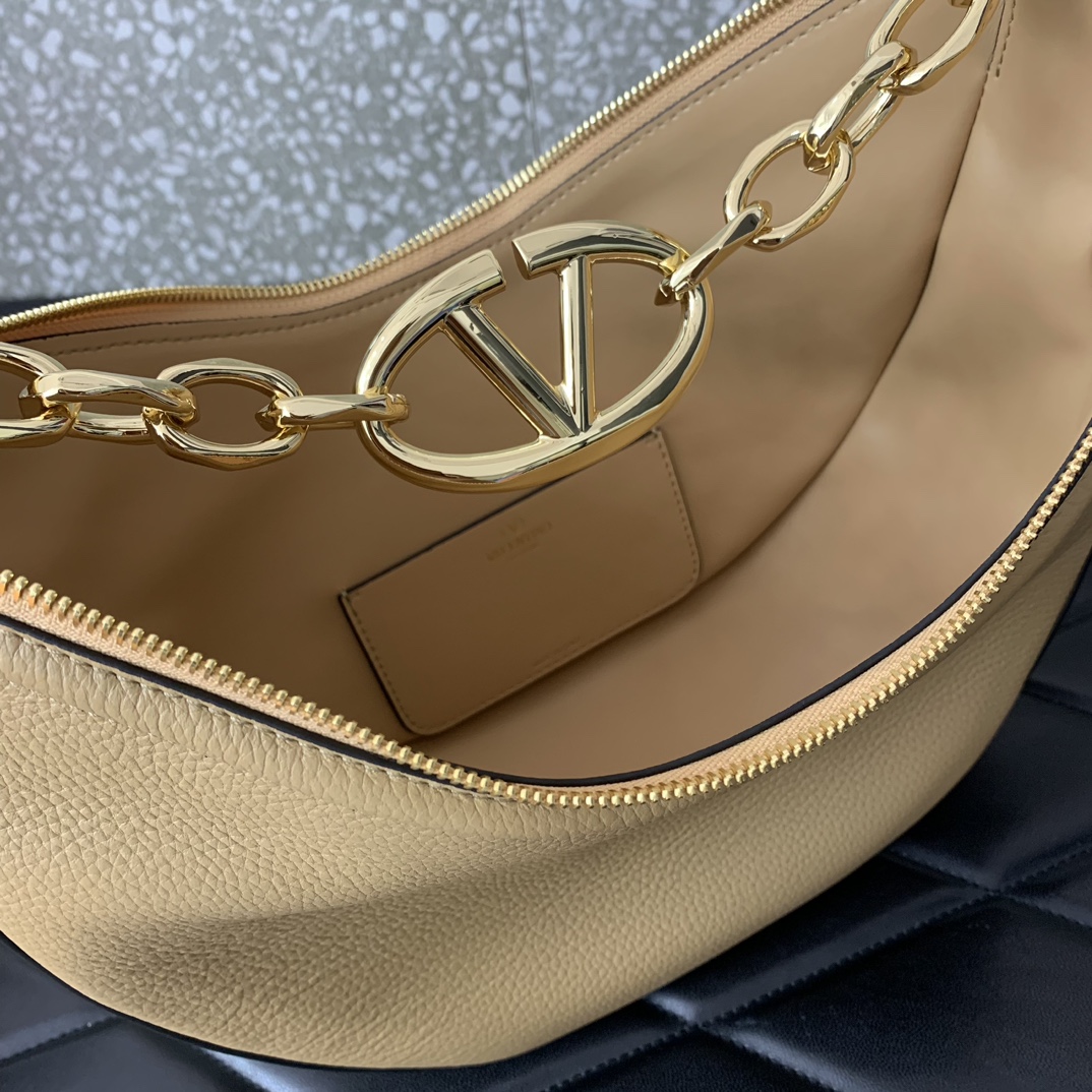 Va1e*ntin0 garavani vlogo moonhobo tote-29x23x11cm