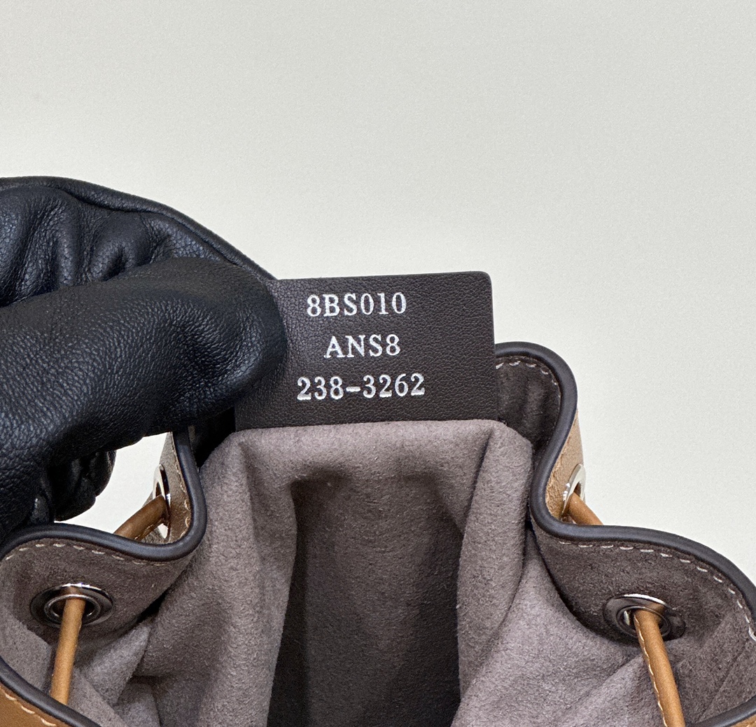 F**di mini mon tresor bag -12x18x10cm