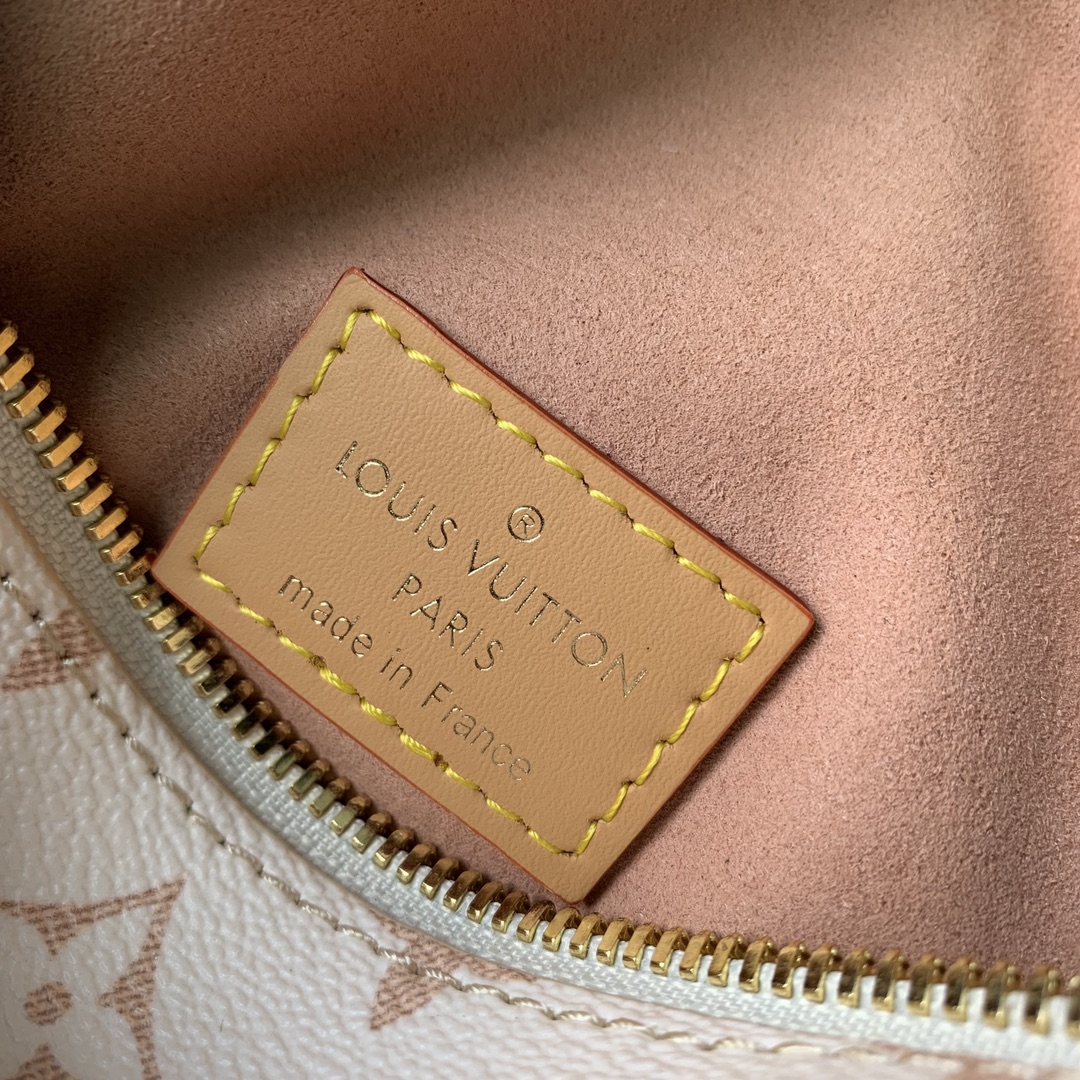 l0*is V*t0n side trunk pm- m22944-21×14×6cm