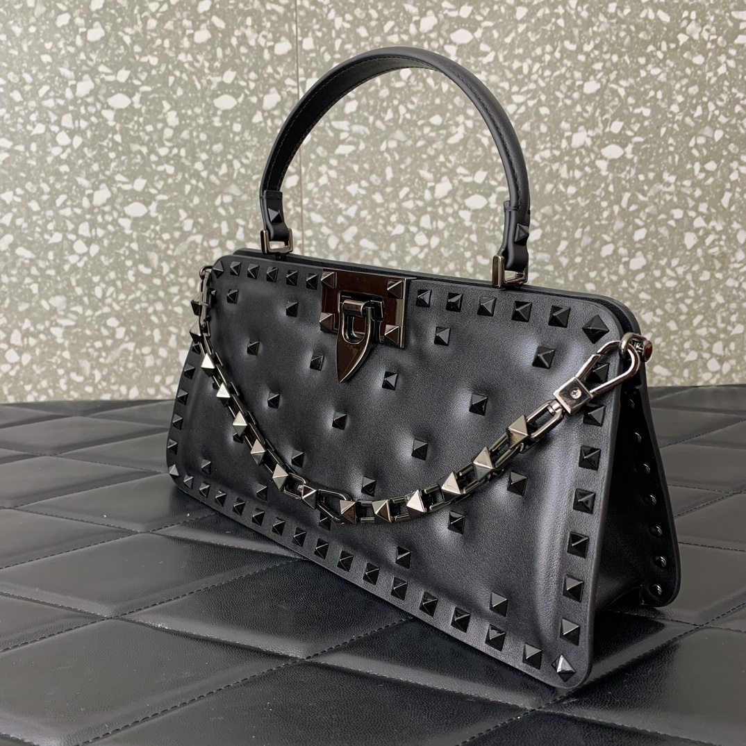 Va1e*ntin0 garavani rockstud 23 bag-28*14*8cm