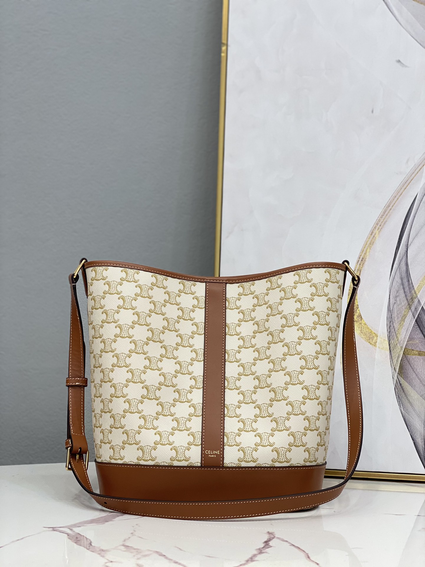 Ce**e triomphe bucket-33 x 27 x 17cm