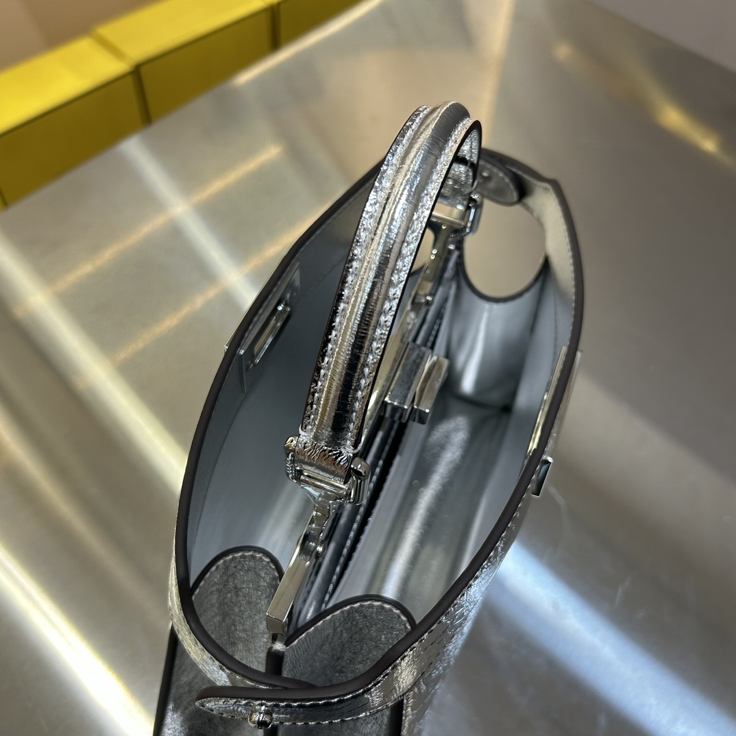 F**di peekaboo iseeu bag-27x21x9.5cm