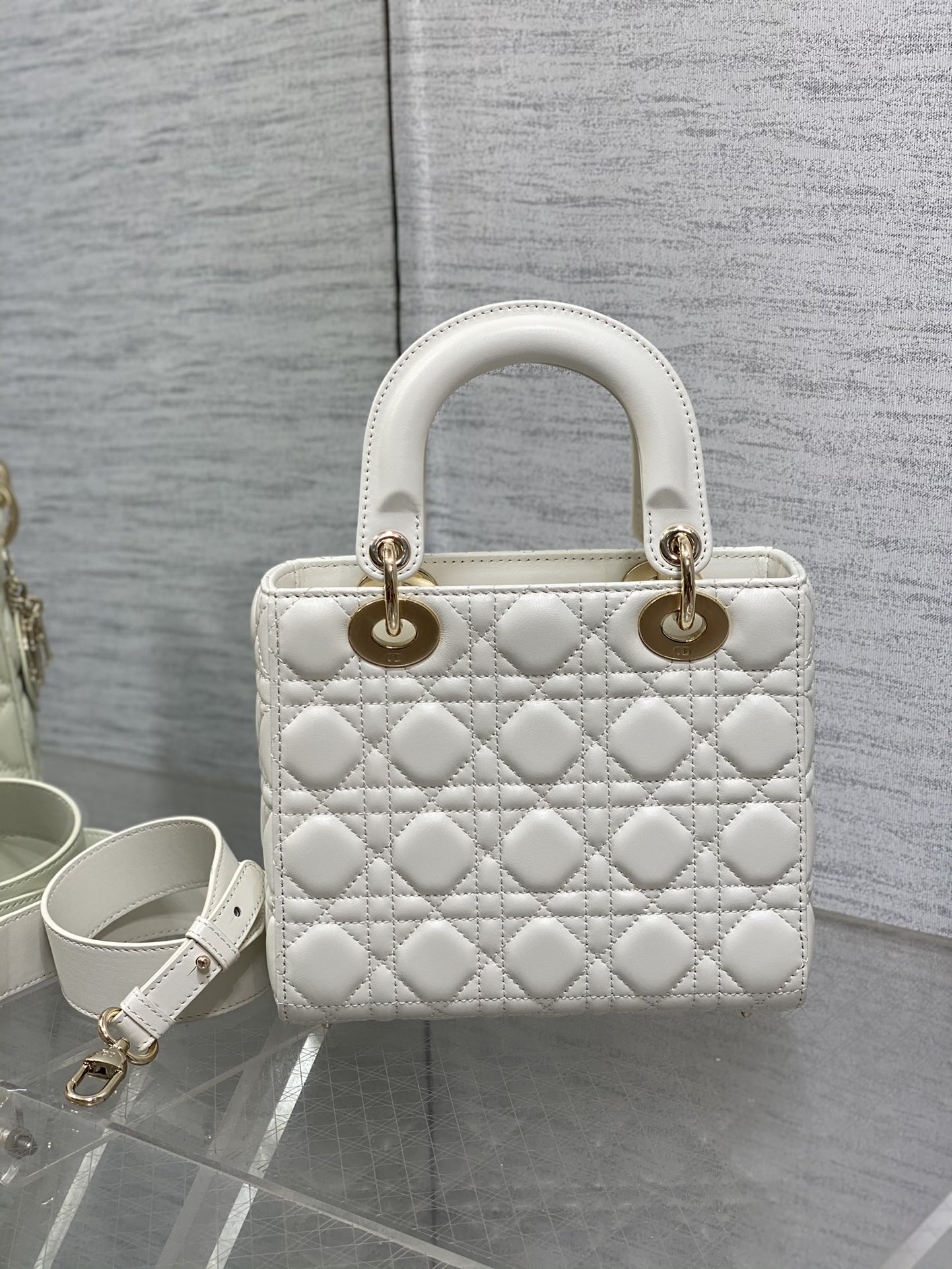 lady D*or bag-gold hardware-20*16.5*8cm