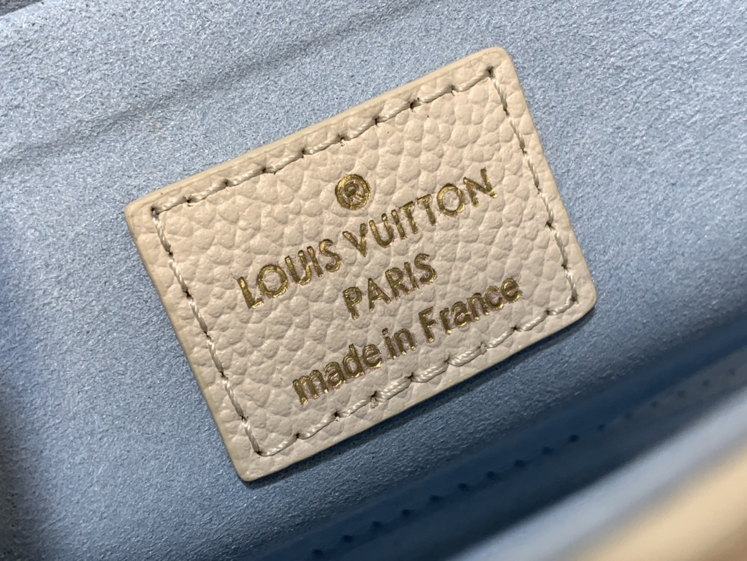 l0*is V*t0n pochette félicie wallet -21*12*3cm