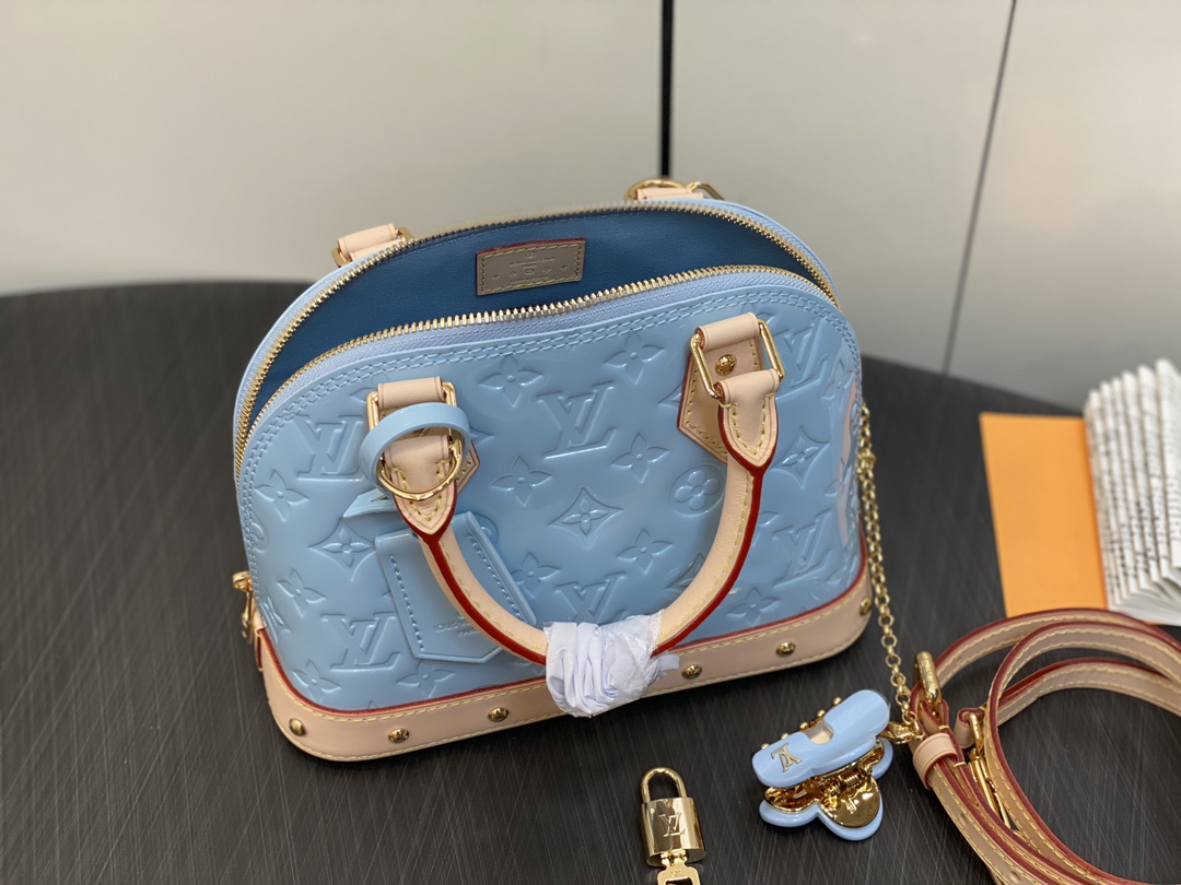 l0*is V*t0n alma bb m24062-23.5 x 17.5 x 11.5cm