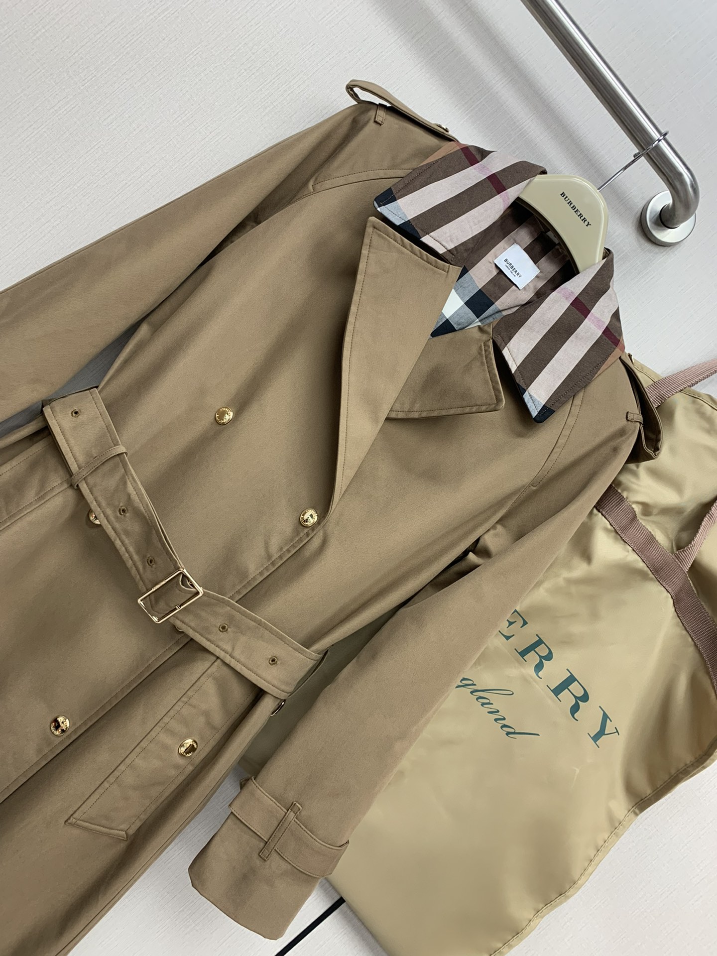 B**rry 204ss trench