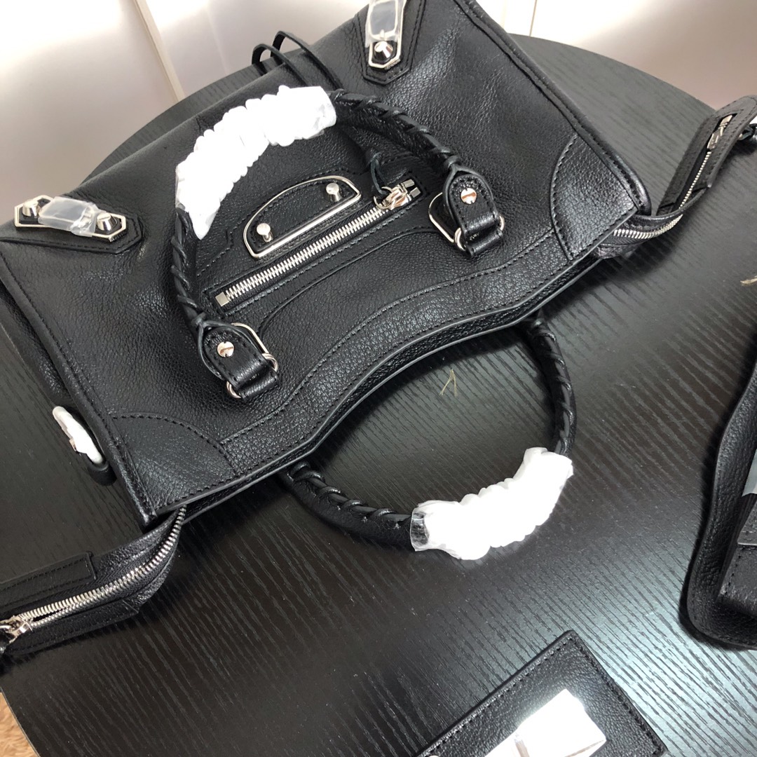 Ba*len*cia*ga graffiti classic city