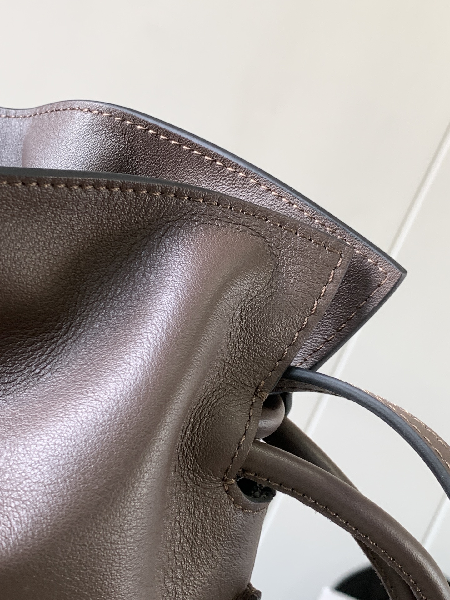 L0ew* flamenco-22.5*18*9cm